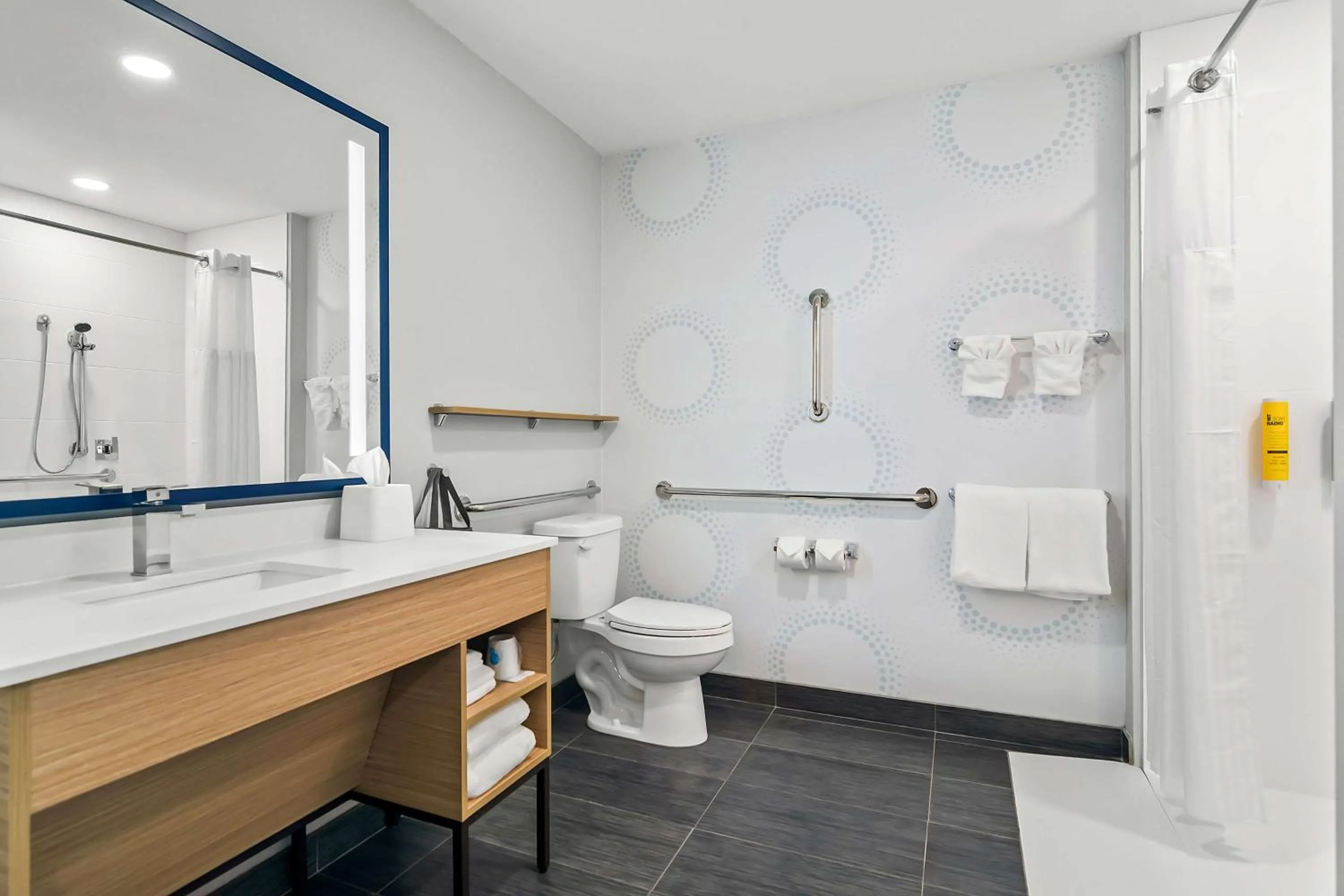 Bathroom in Tru By Hilton Rogers Bentonville