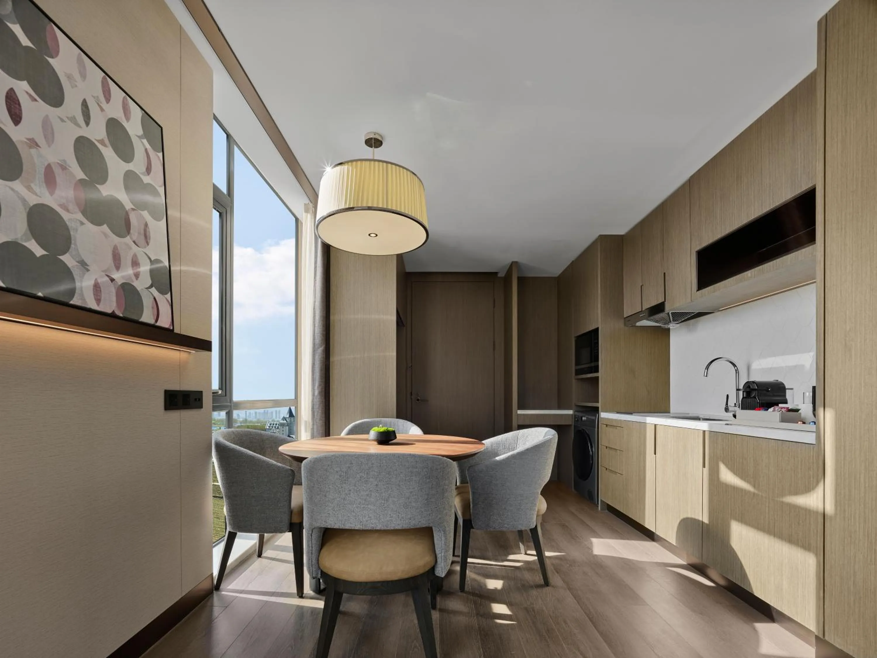 Property building in Doubletree By Hilton Yantai Golden Coast Hotel & Suites