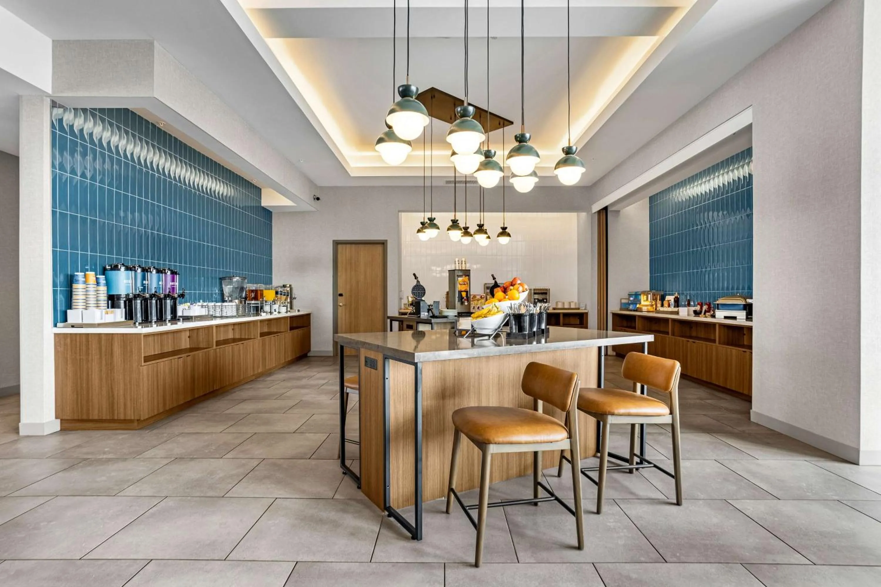 Breakfast in Homewood Suites By Hilton Colorado Springs Airport