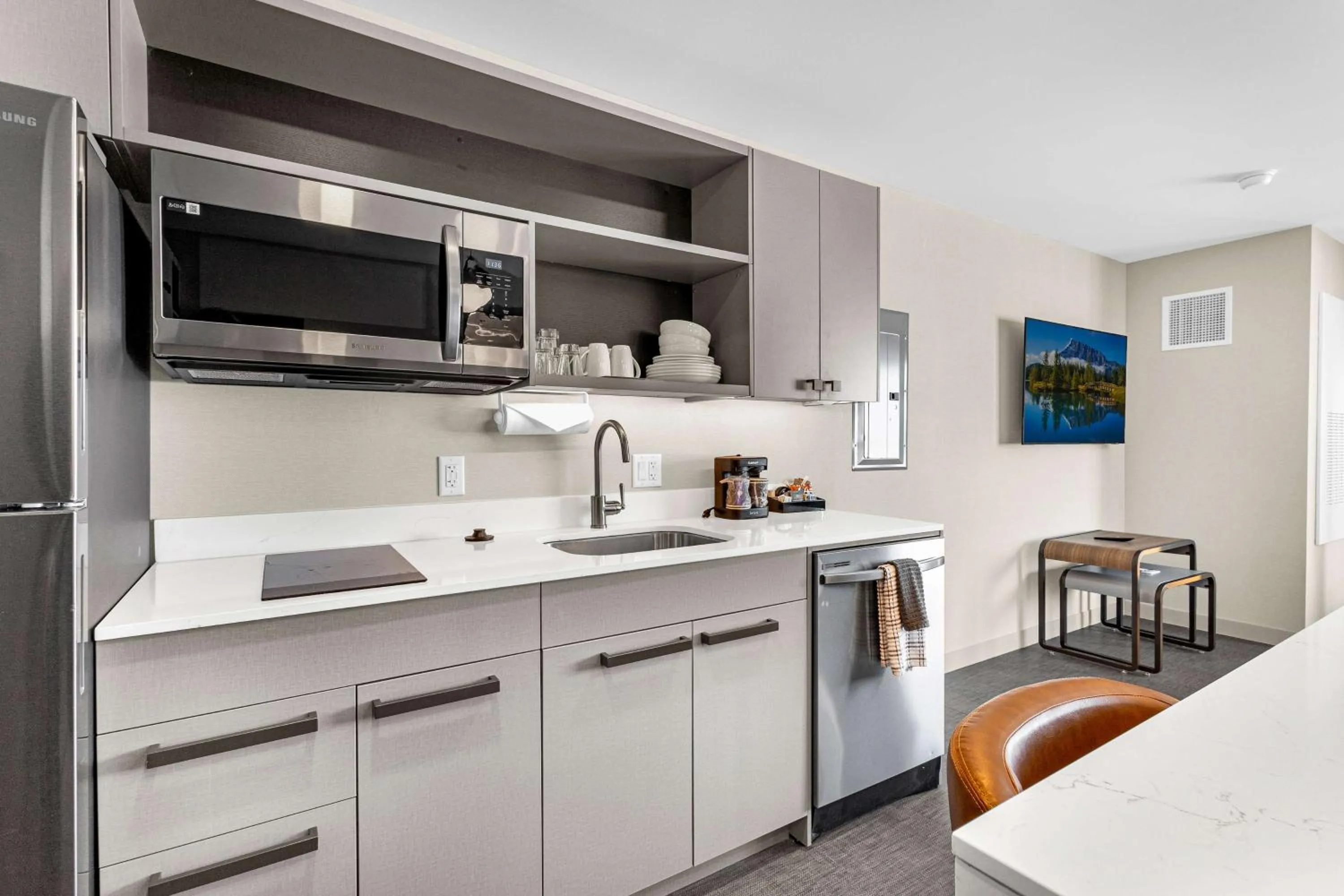 Kitchen or kitchenette in Homewood Suites By Hilton Colorado Springs Airport