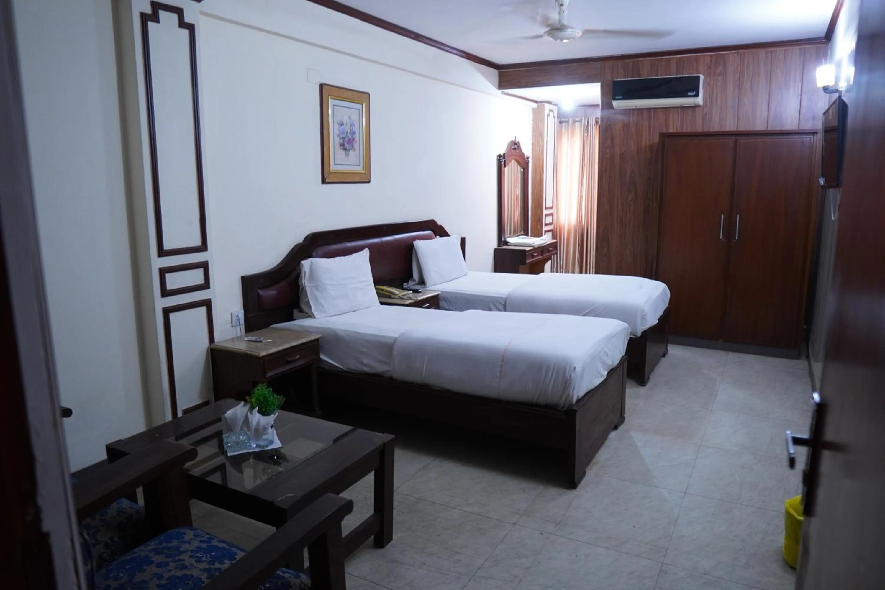 National Hotel