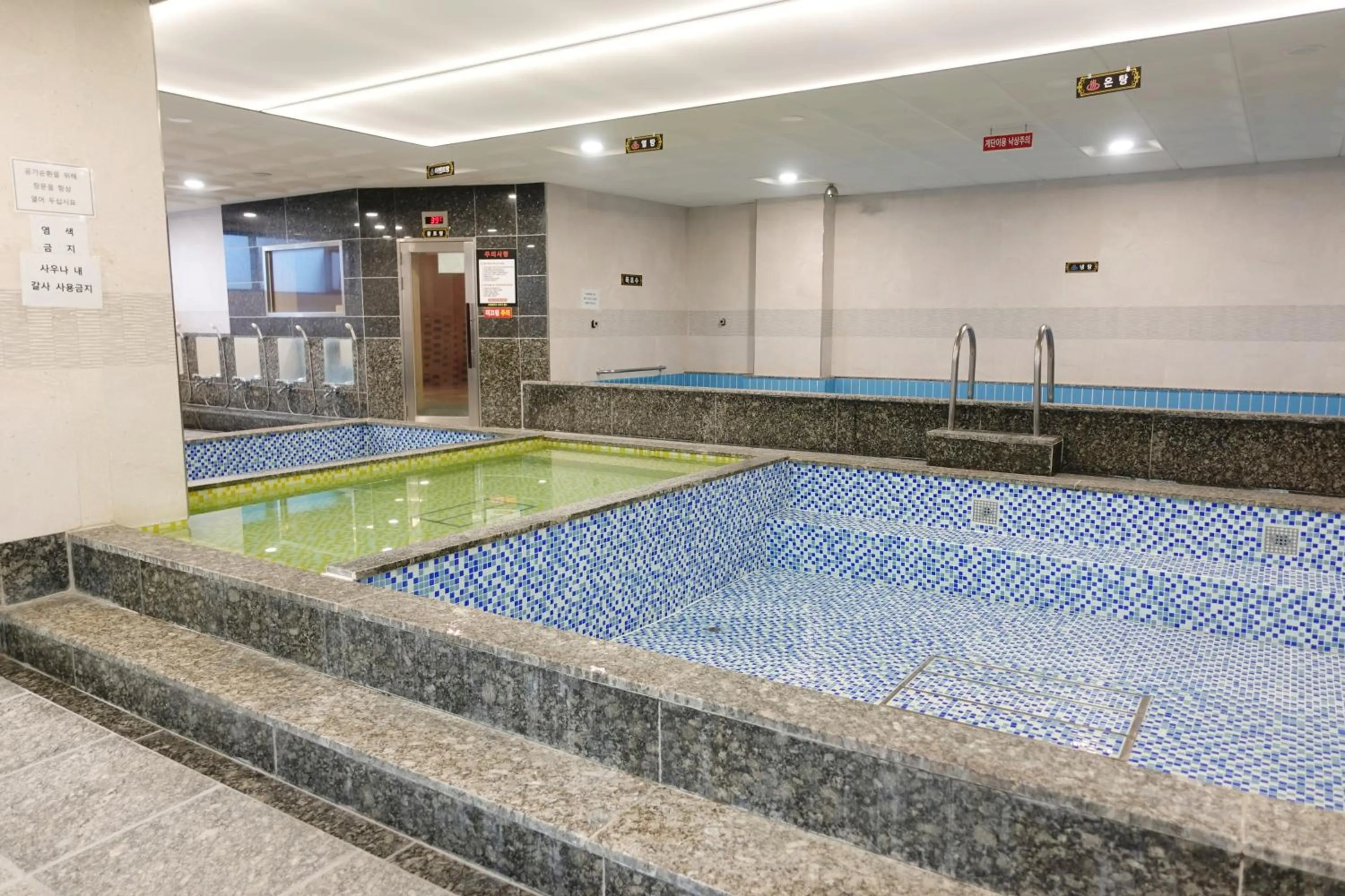 Sauna in Gimhae City Hotel