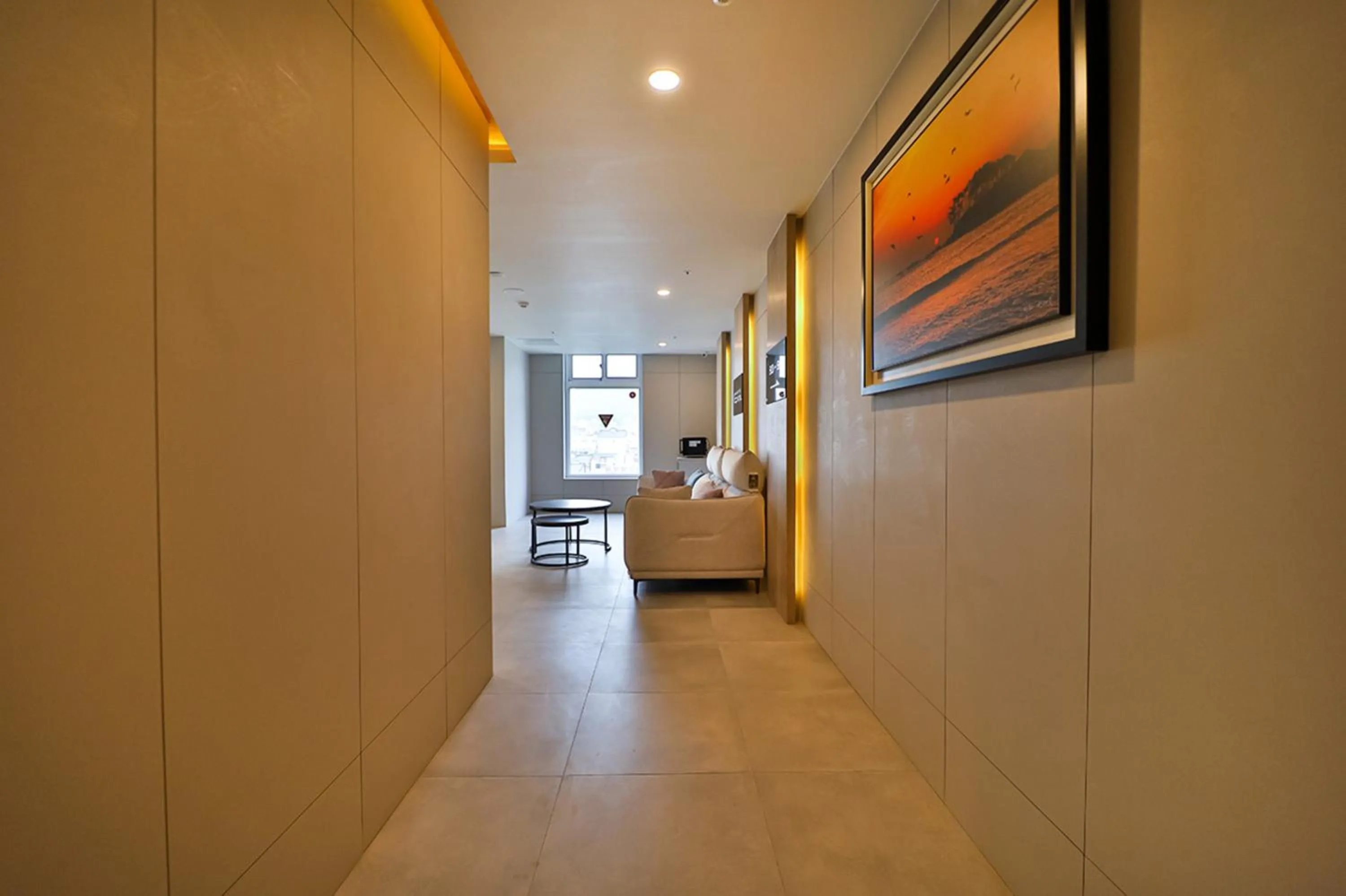 Property building in Gimhae City Hotel