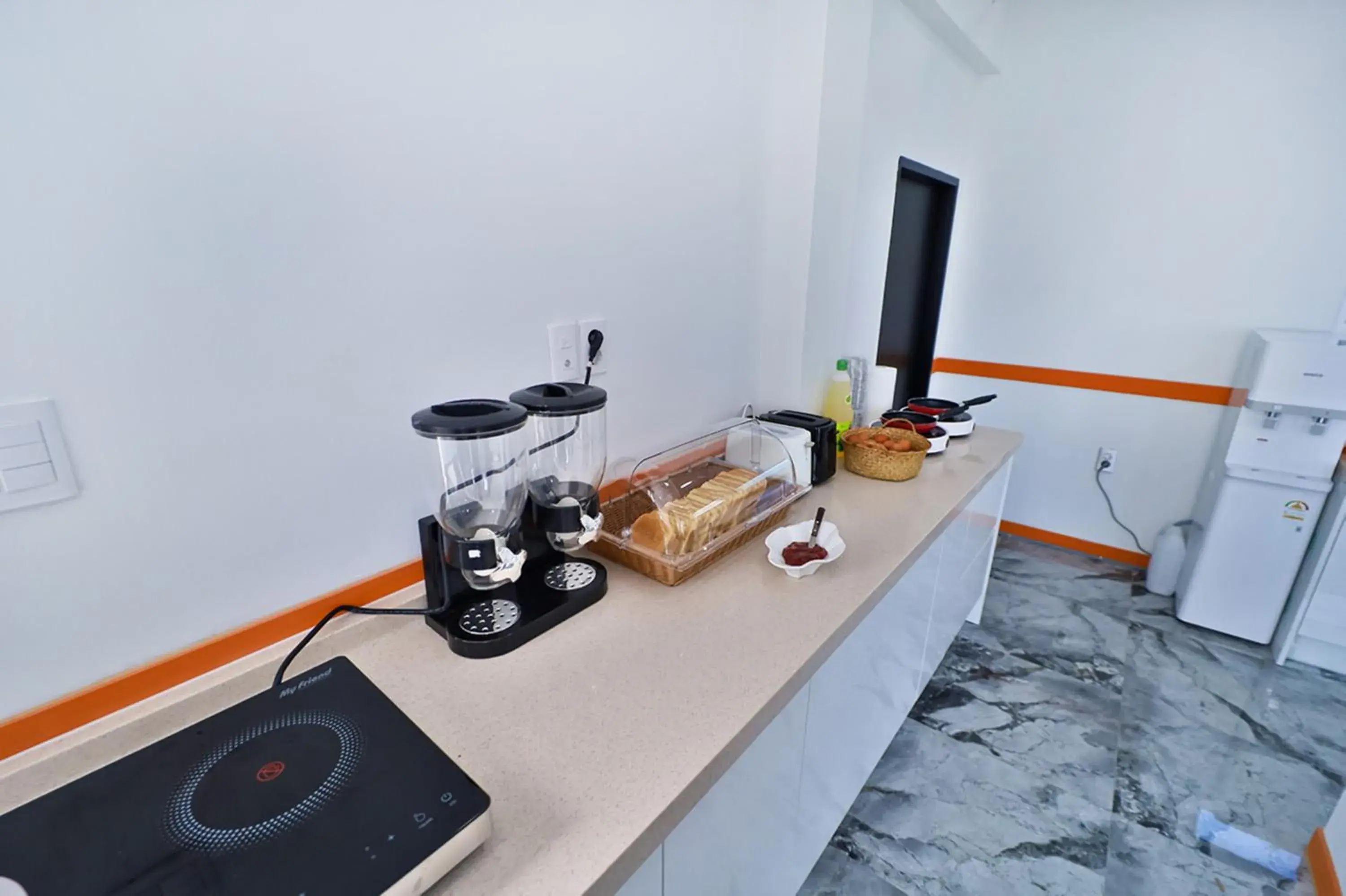 Restaurant/places to eat in Gimhae City Hotel Restaurant/places to eat in Gimhae City Hotel