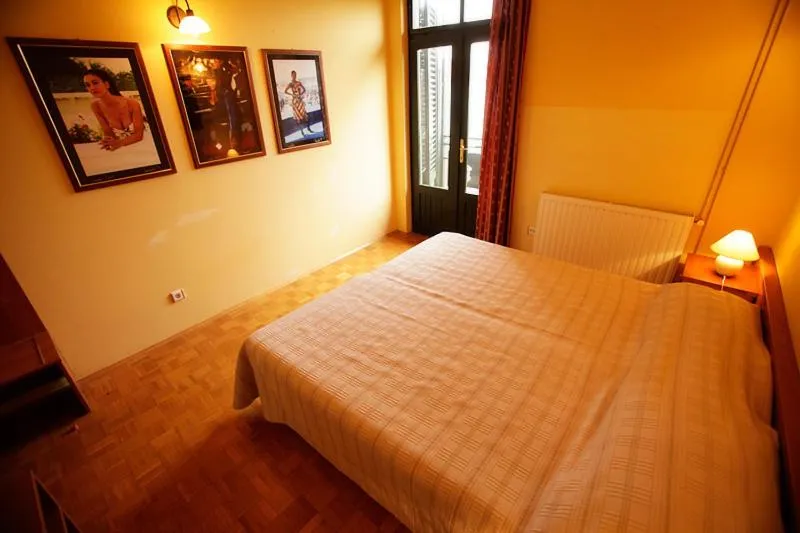 Bed in Tribunia Beach Hotel