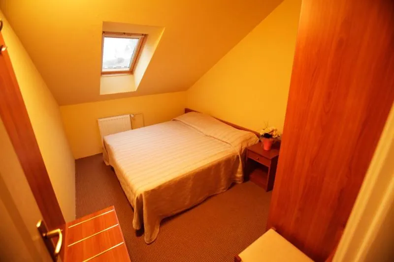 Bed in Tribunia Beach Hotel