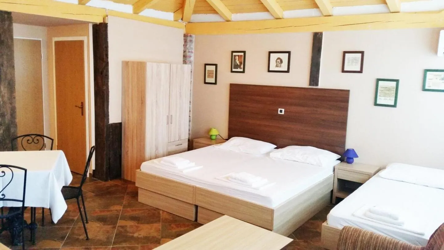 Dining area, Bed in Tribunia Beach Hotel