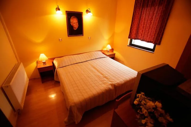Bed in Tribunia Beach Hotel