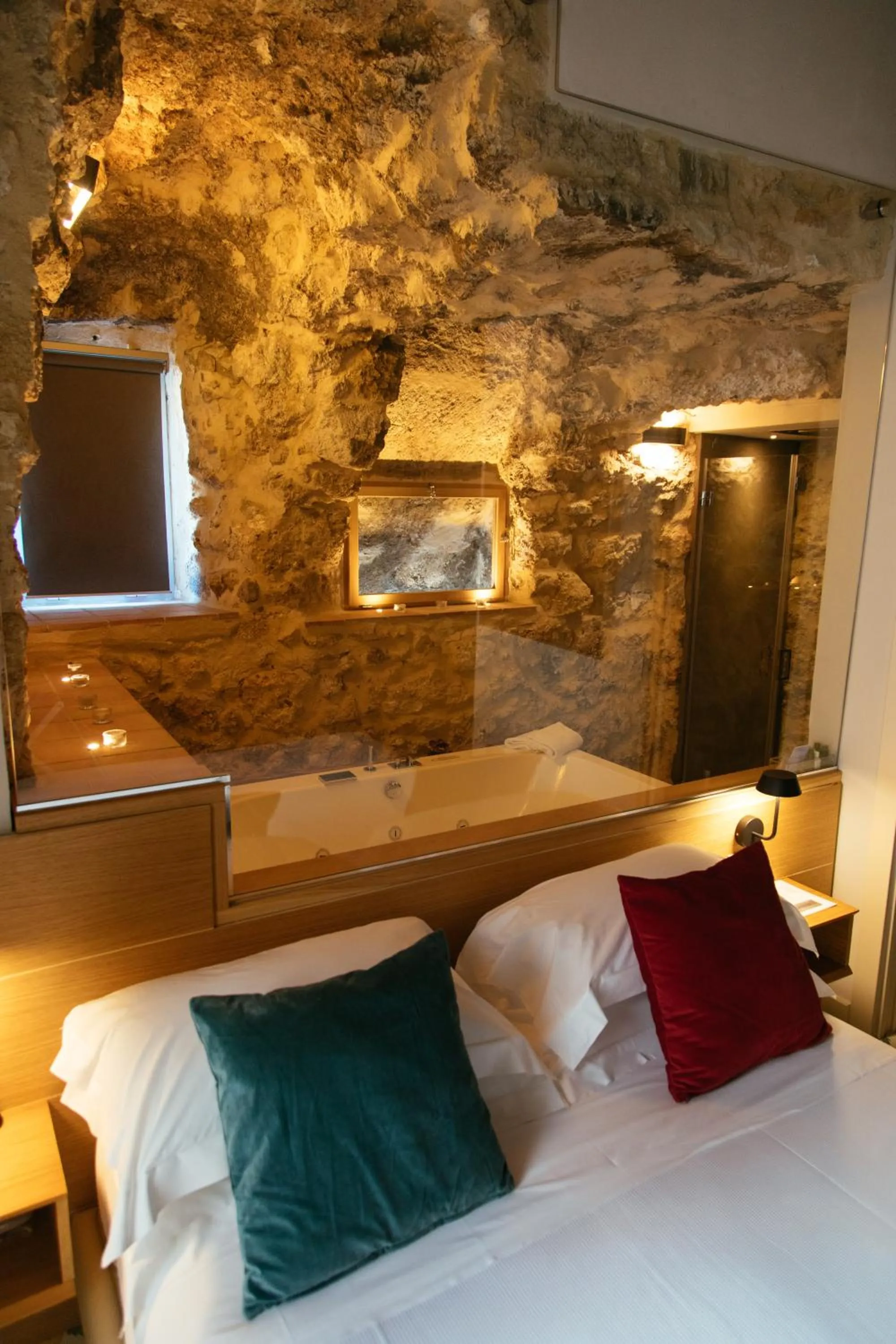 Photo of the whole room, Bed in Fortaleza Charme House