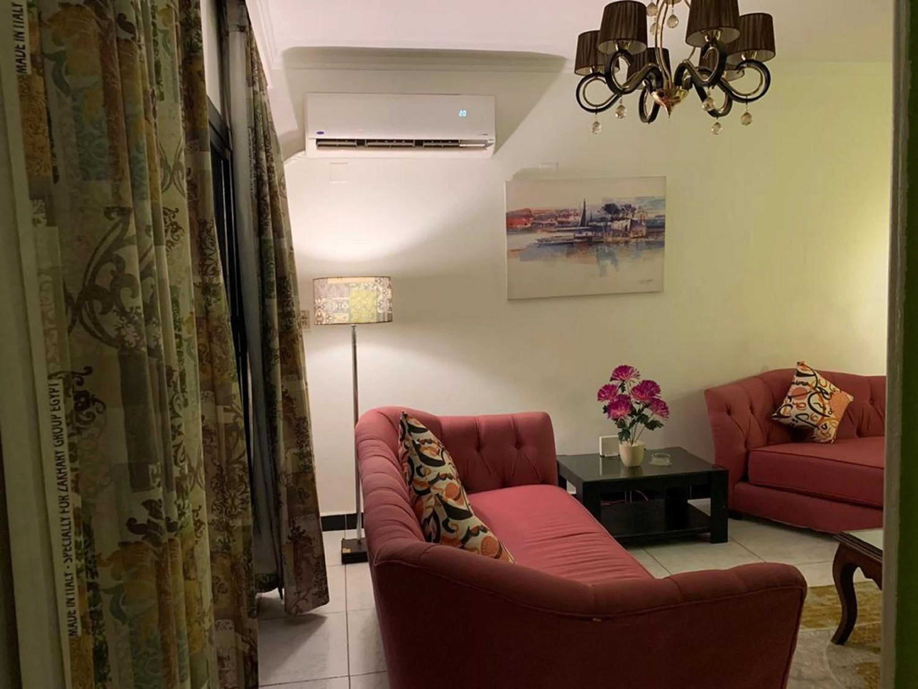 Living room in Casa Elegant