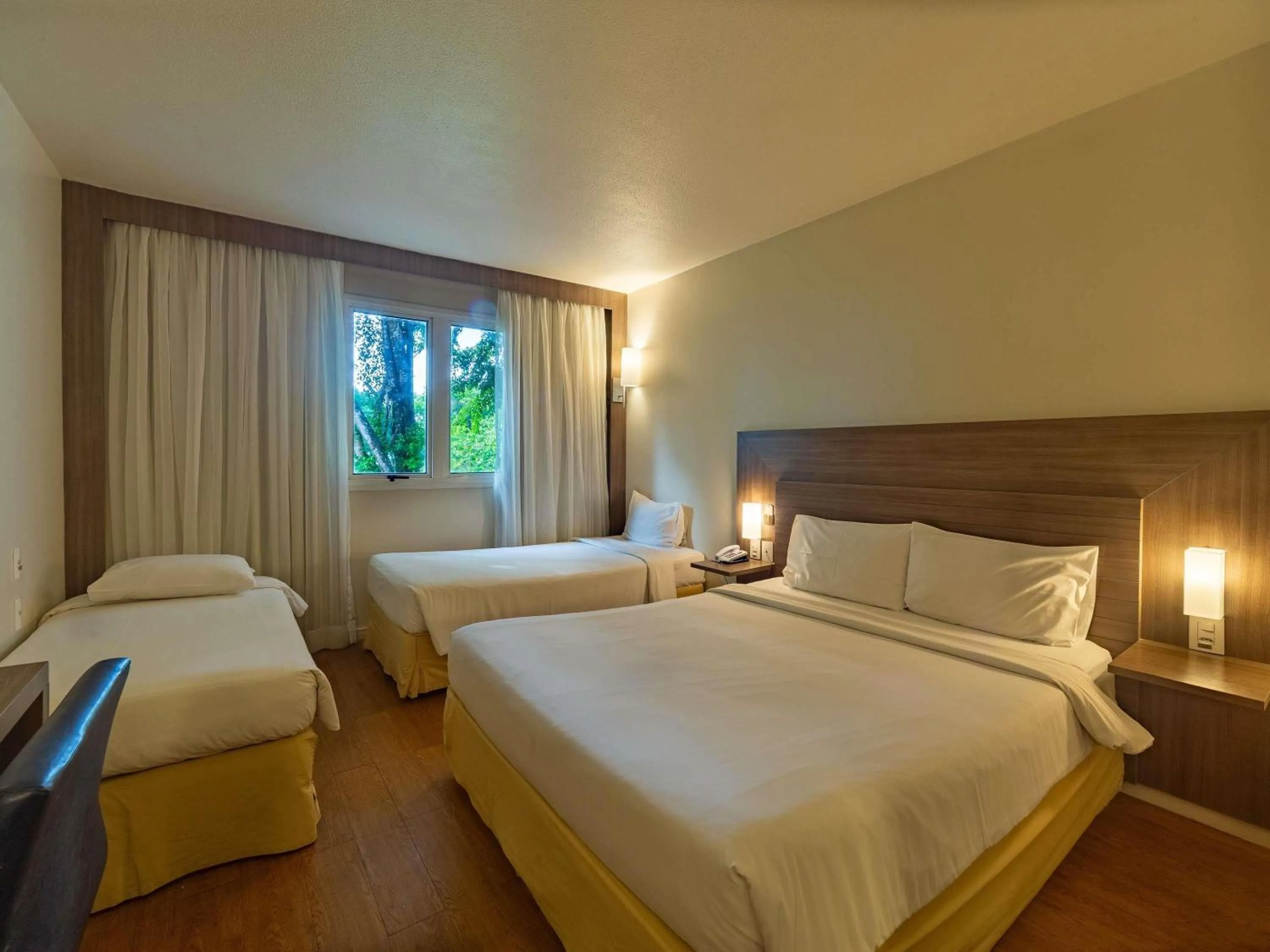 Bedroom, Bed in Novotel Manaus