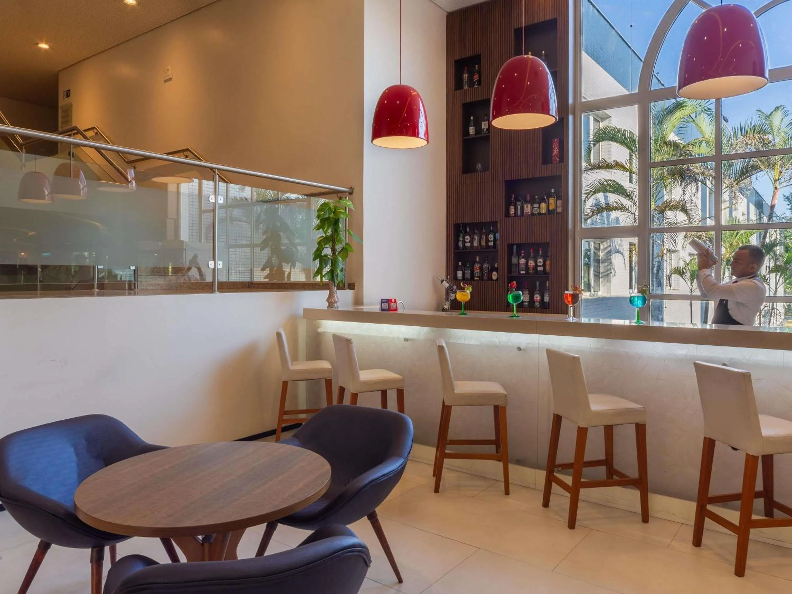 Lounge or bar in Novotel Manaus