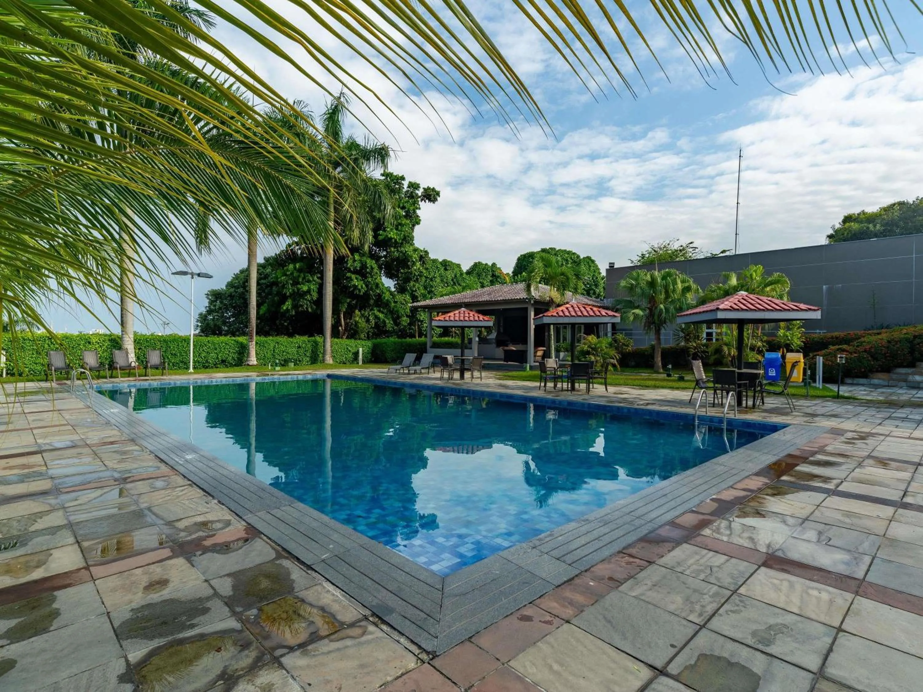 Pool view in Novotel Manaus