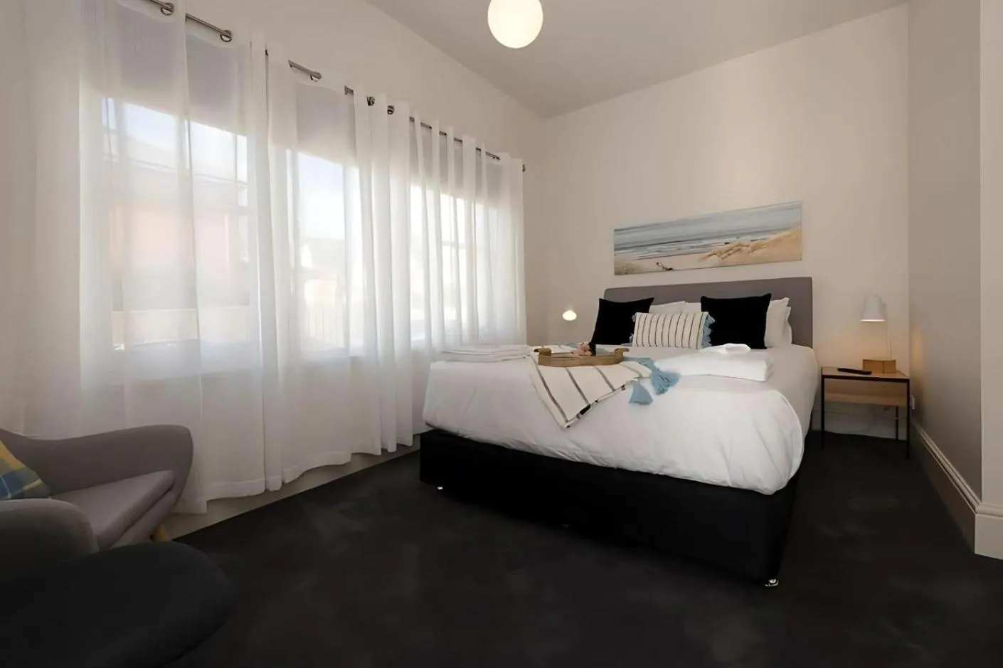 The Little Lollyshop Apartment in Battery Point