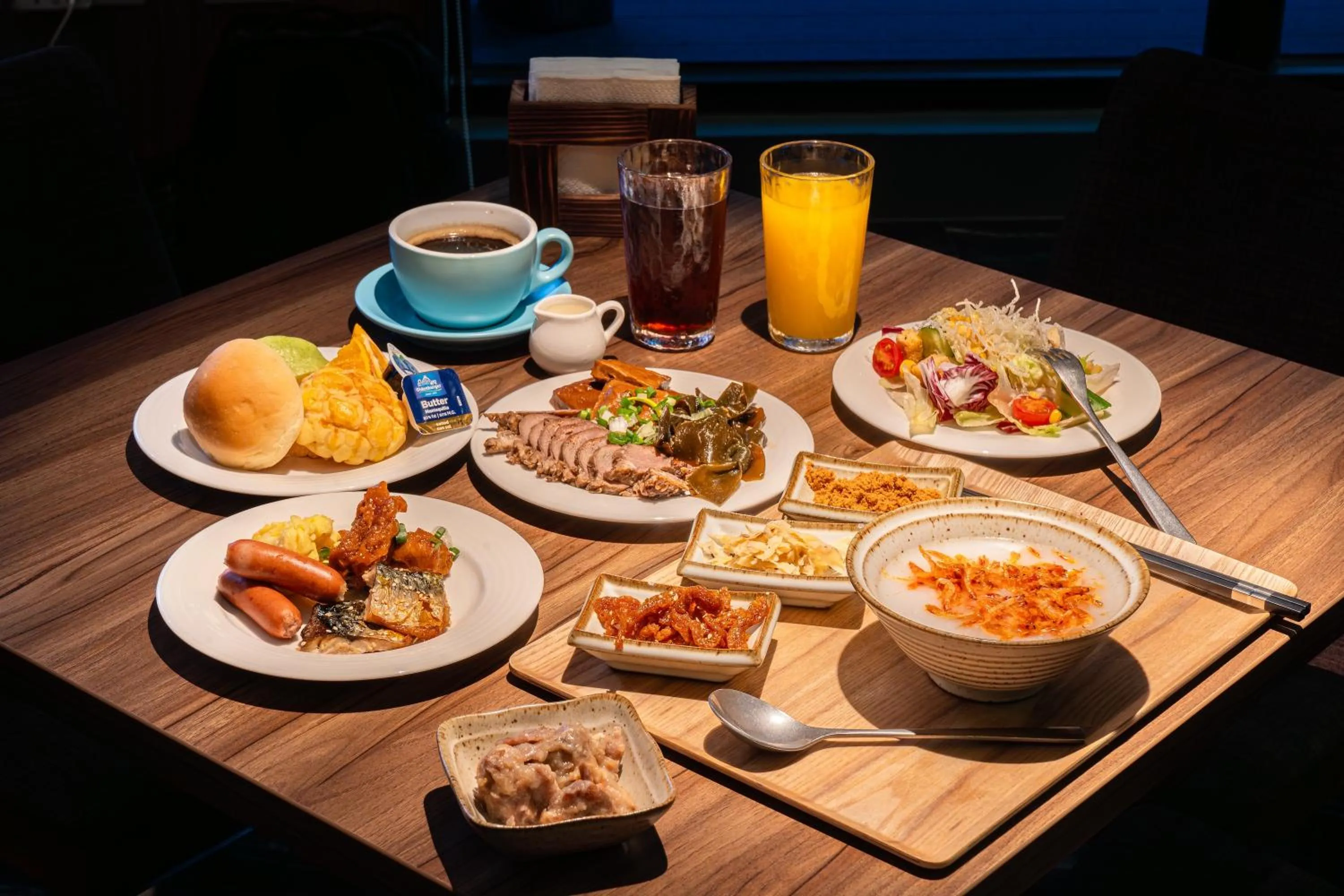 Food and drinks in OOD Hotel Taipei HangZhou