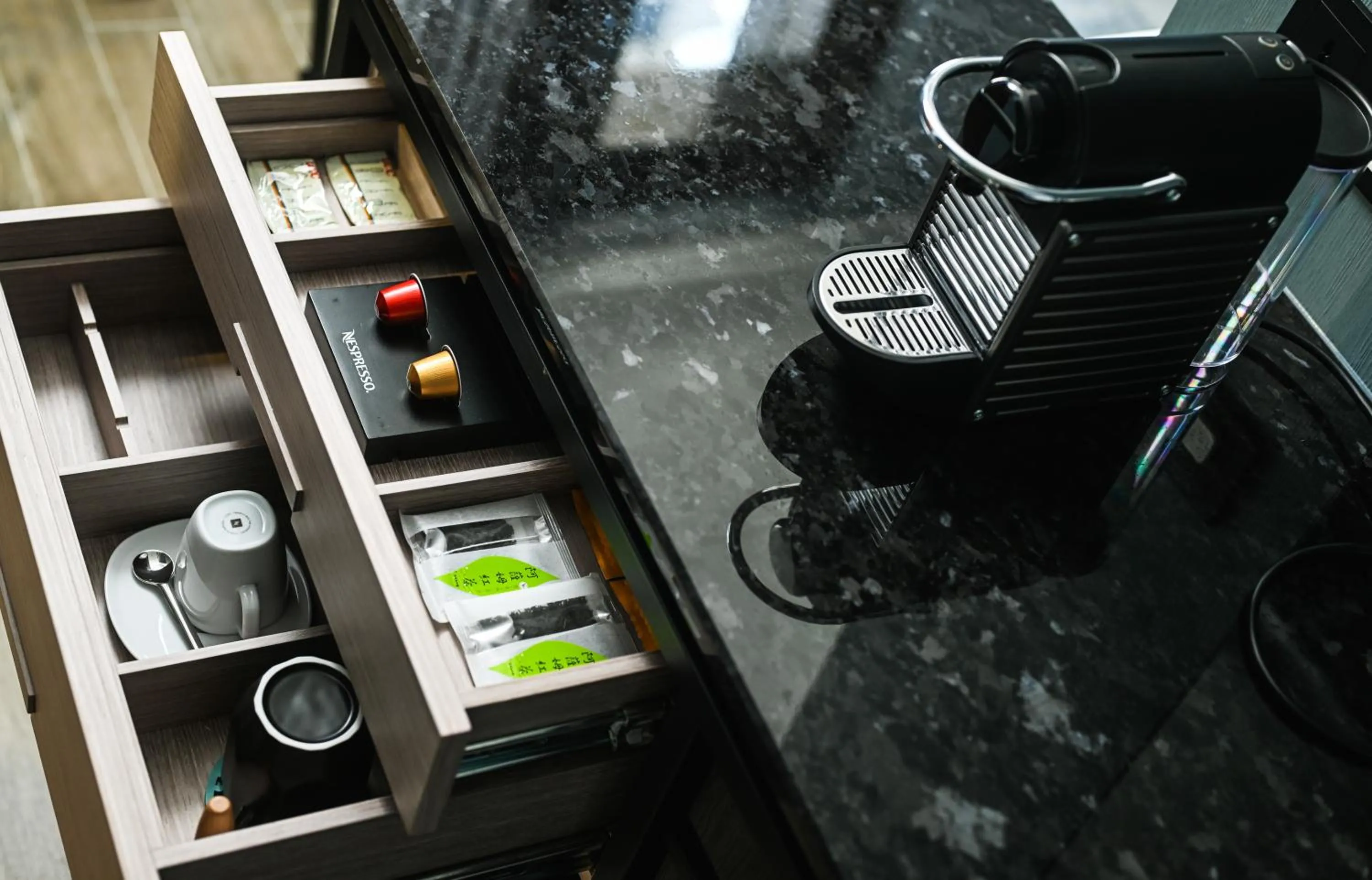Coffee/tea facilities in OOD Hotel Taipei HangZhou