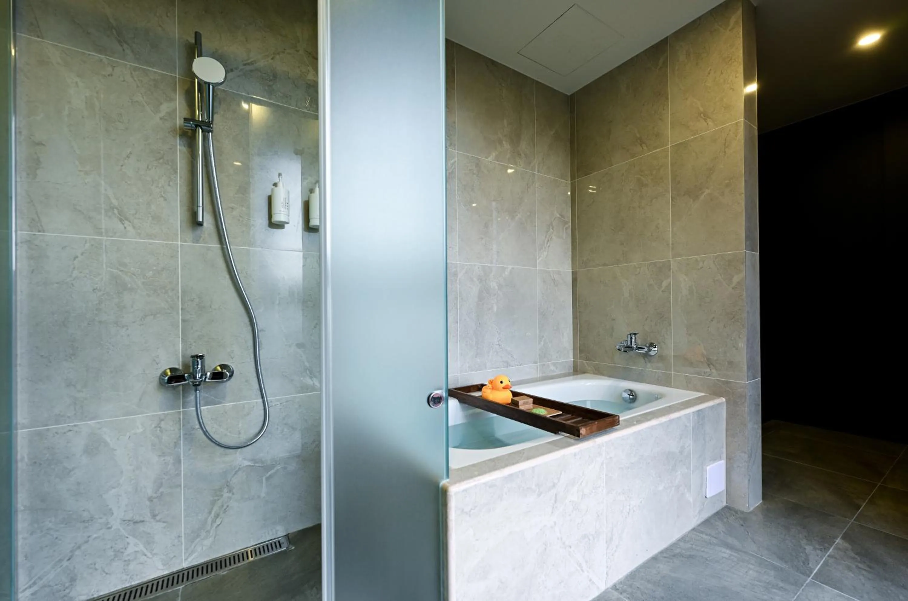 Shower in OOD Hotel Taipei HangZhou