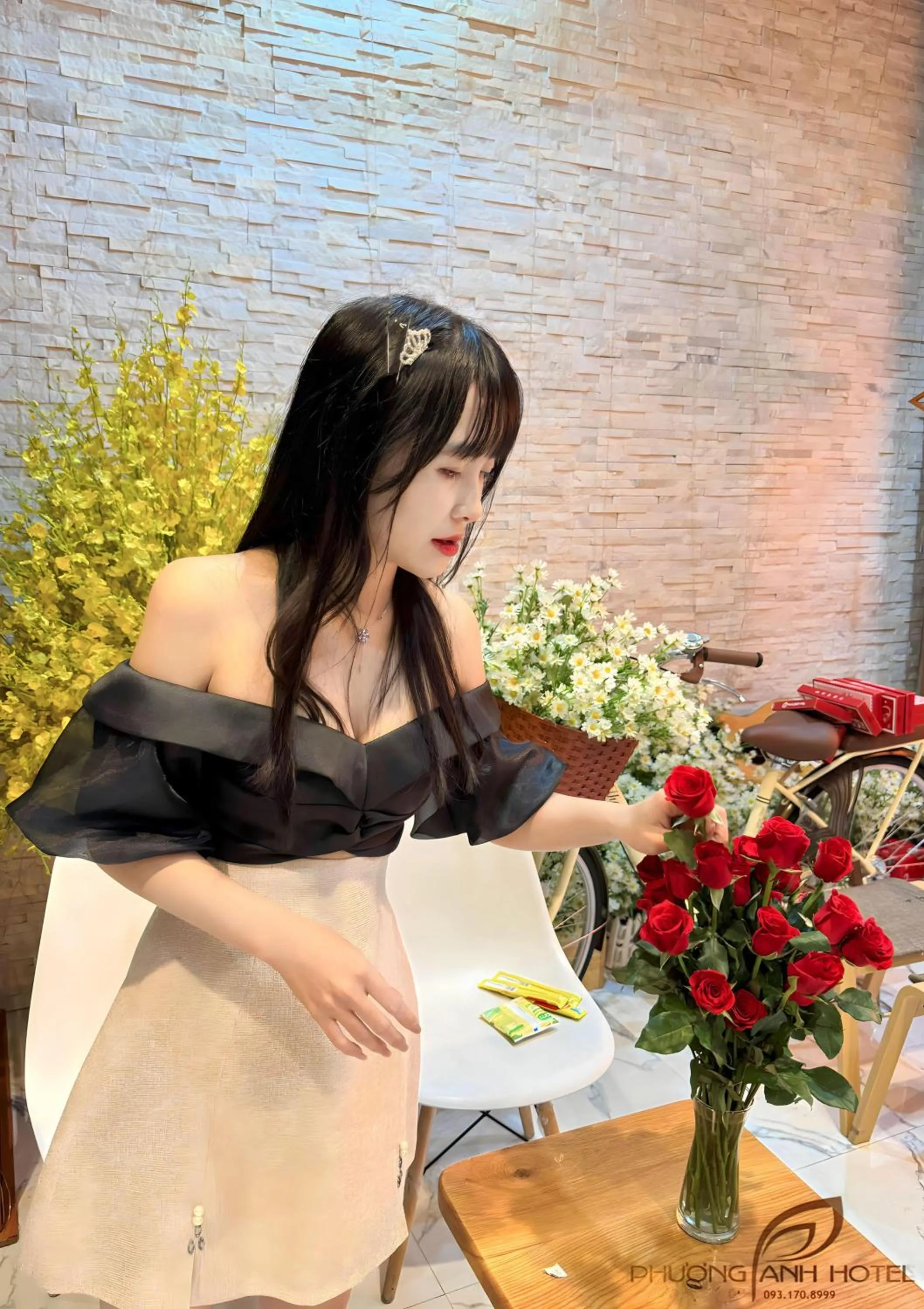 People in Phương Anh Valley Hotel