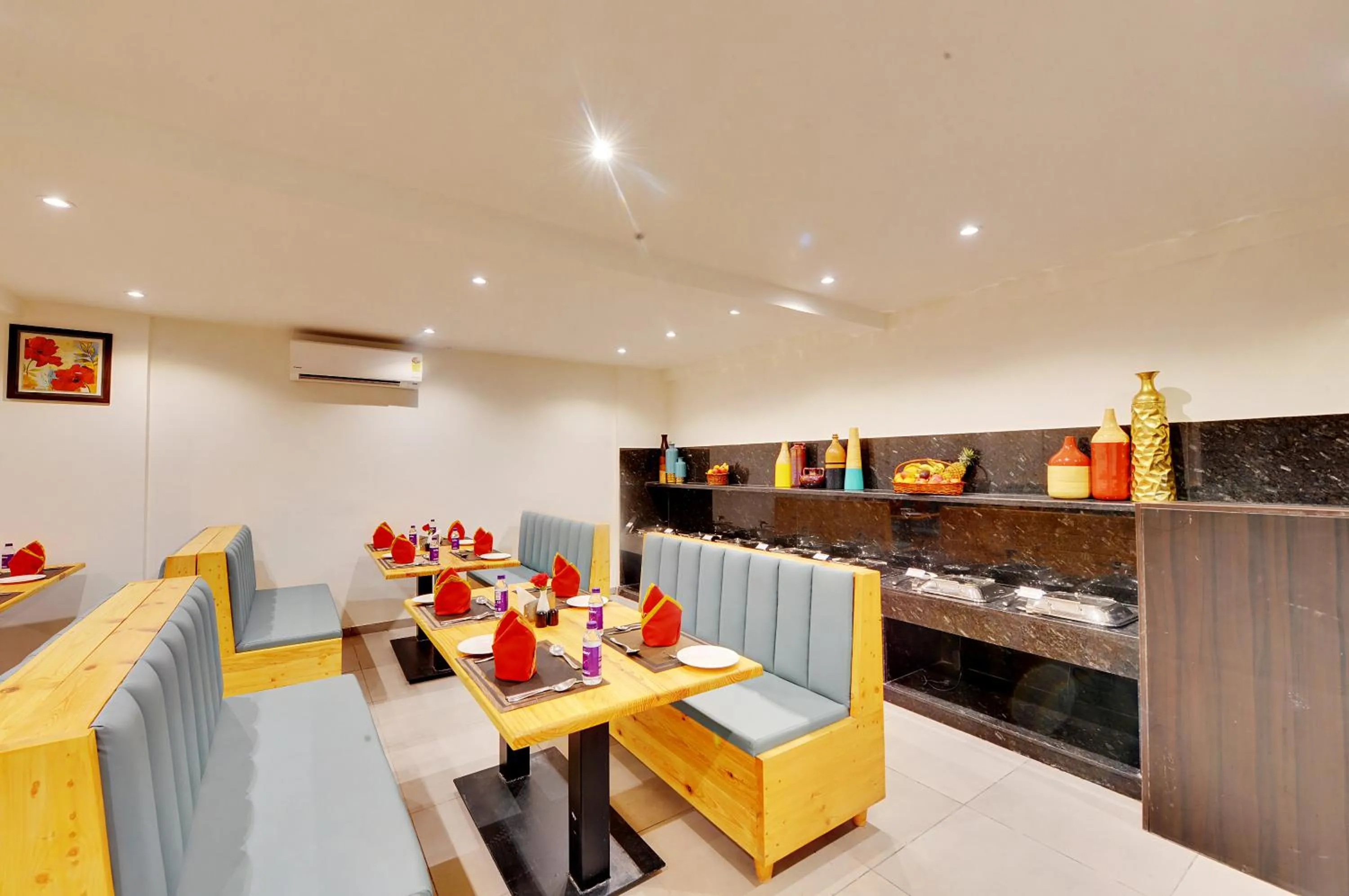 Food and drinks in The Lavender Hotel