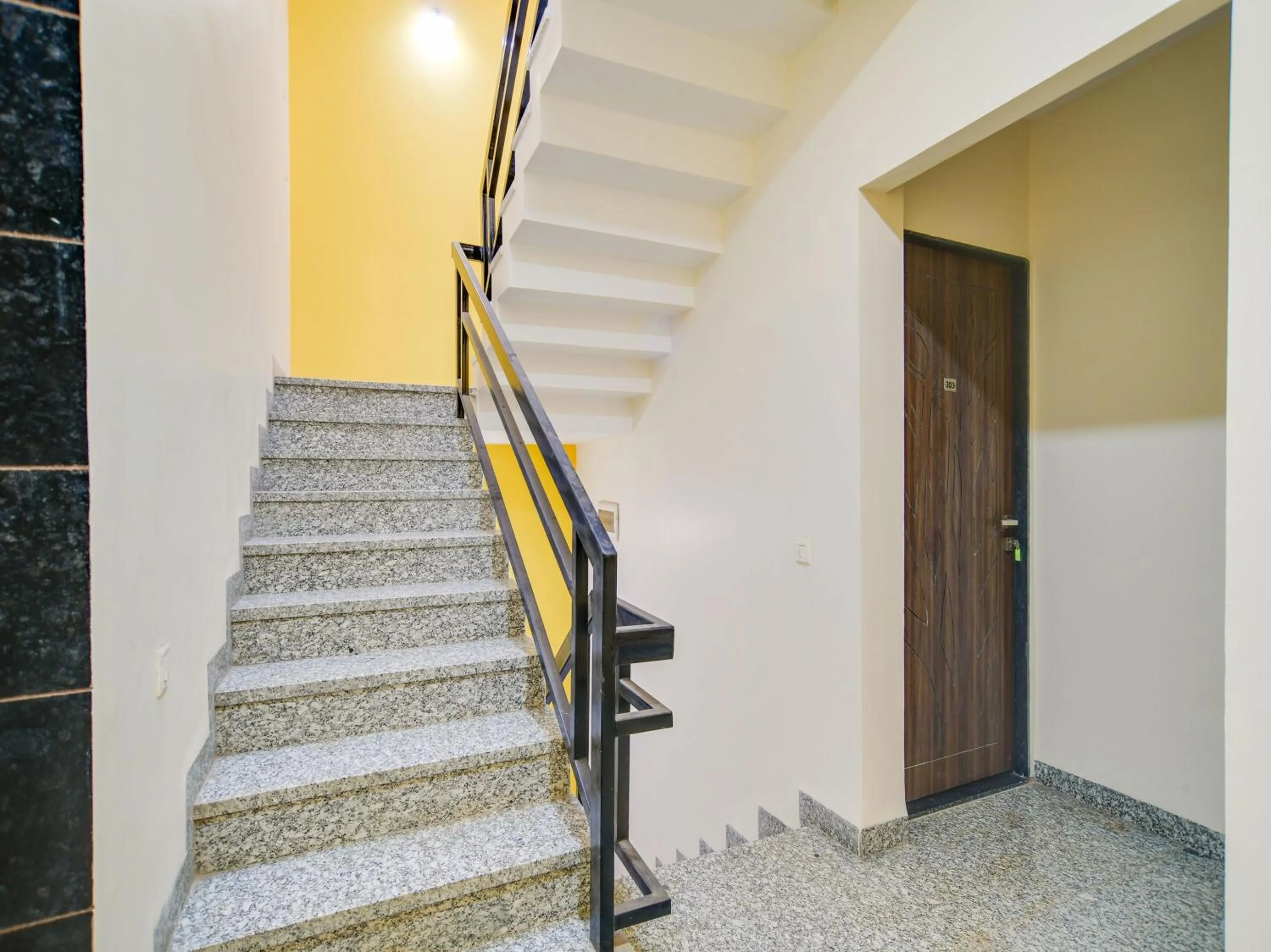 Lobby or reception in Hotel O Fusion Stays