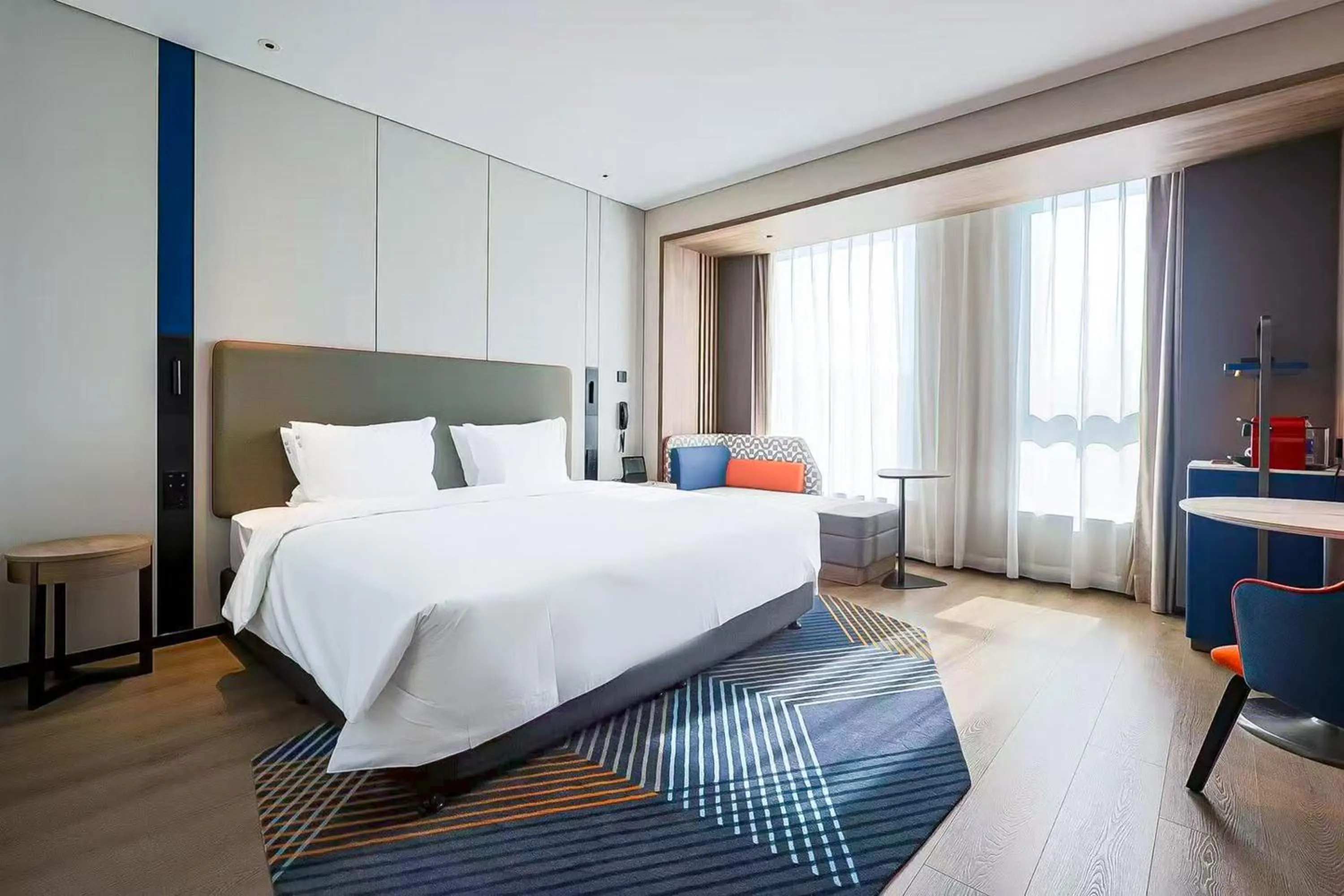 Standard King Room with Extra Floor Space in Holiday Inn Express Beijing Zhongguancun Tech Park by IHG