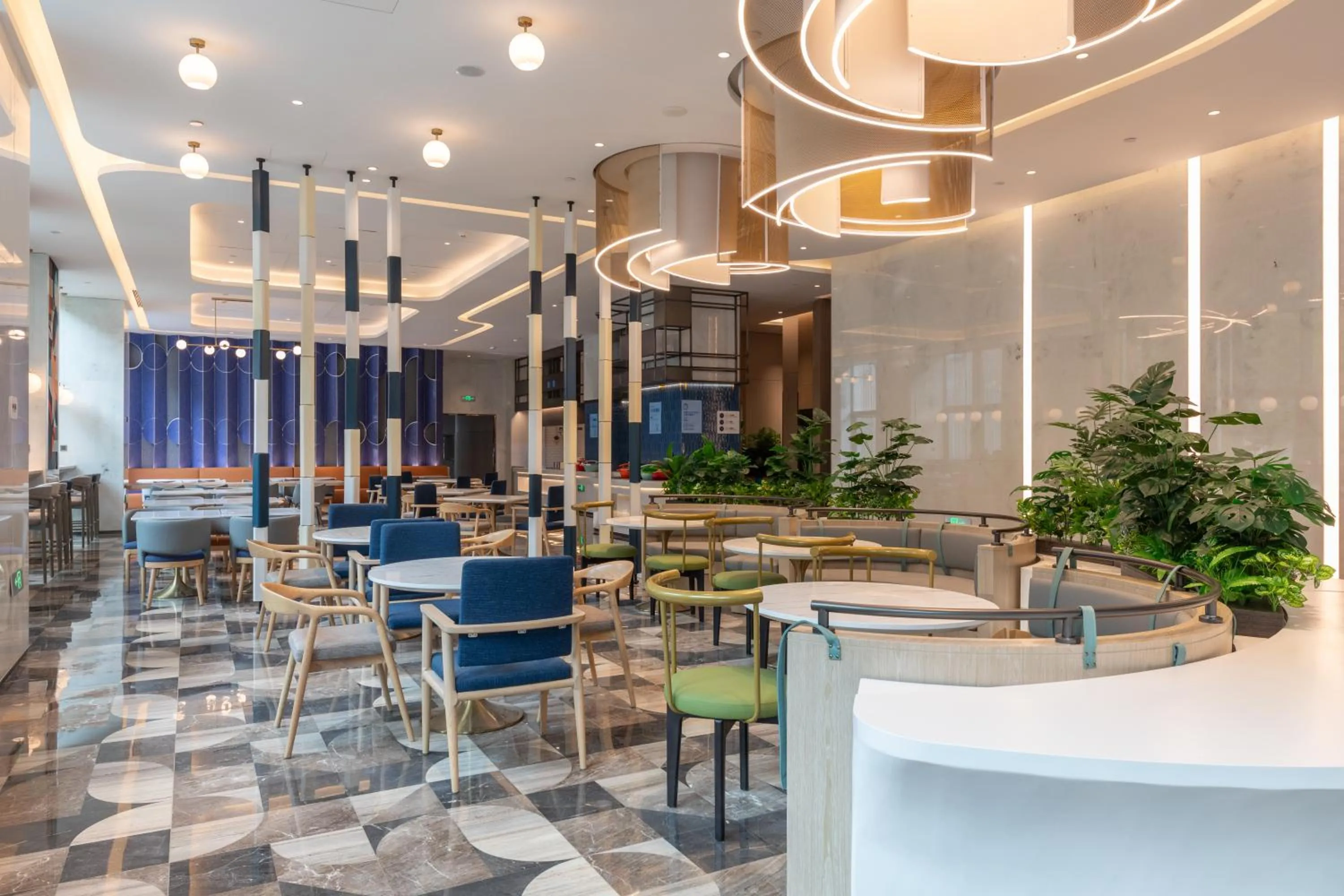 Restaurant/places to eat in Holiday Inn Express Changfeng Park