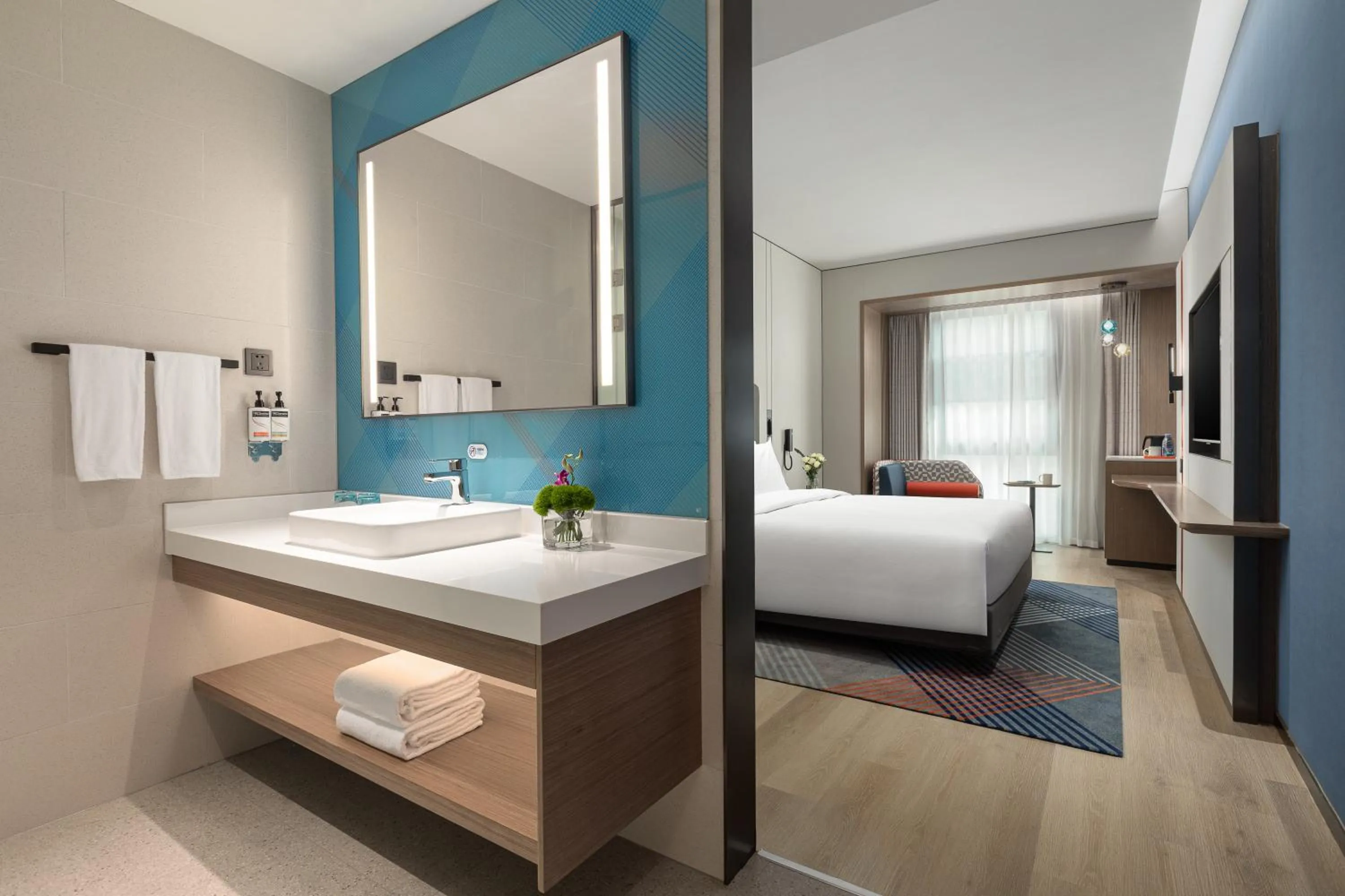 Photo of the whole room, Bed in Holiday Inn Express Changfeng Park