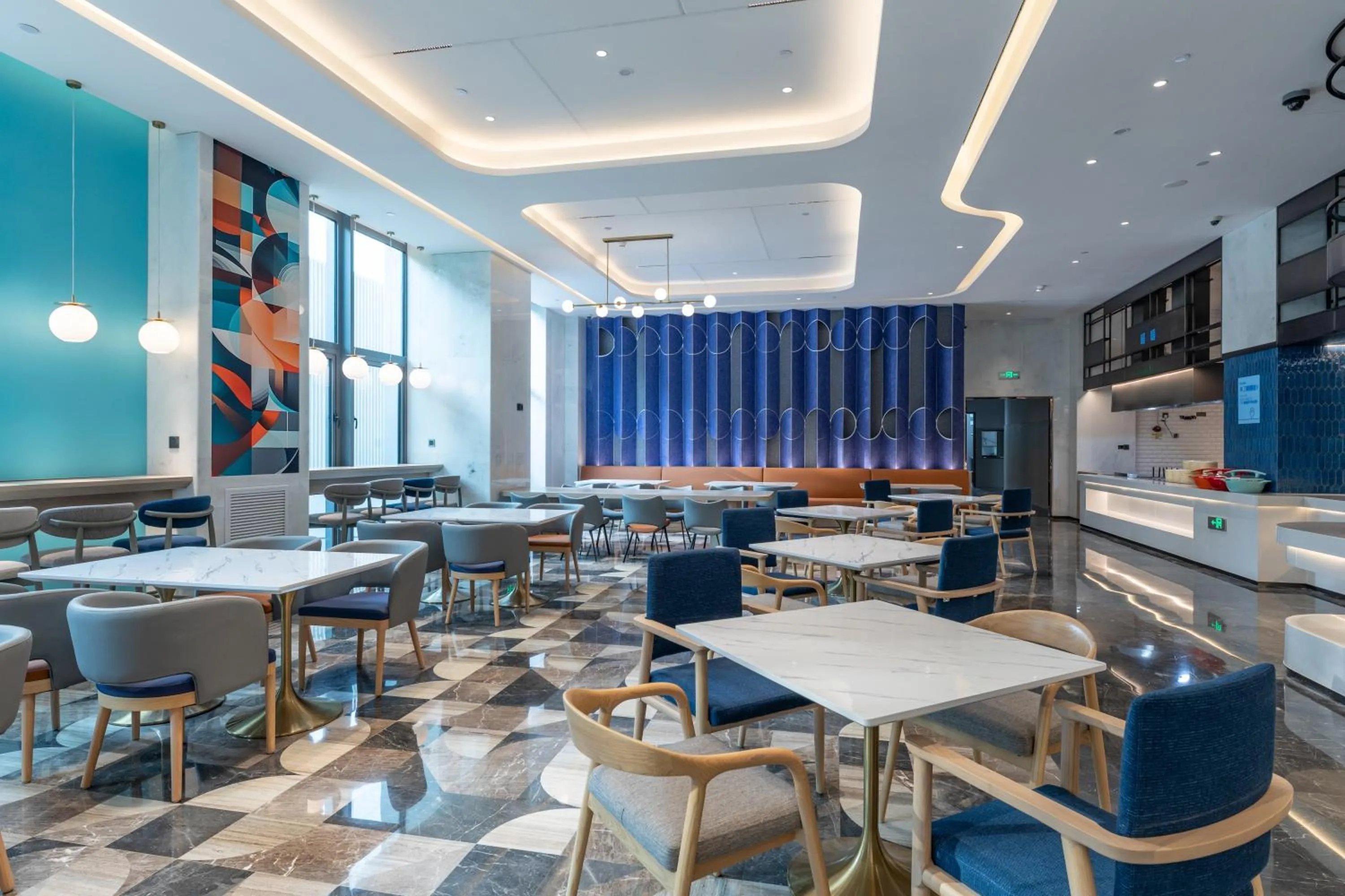 Restaurant/places to eat in Holiday Inn Express Changfeng Park