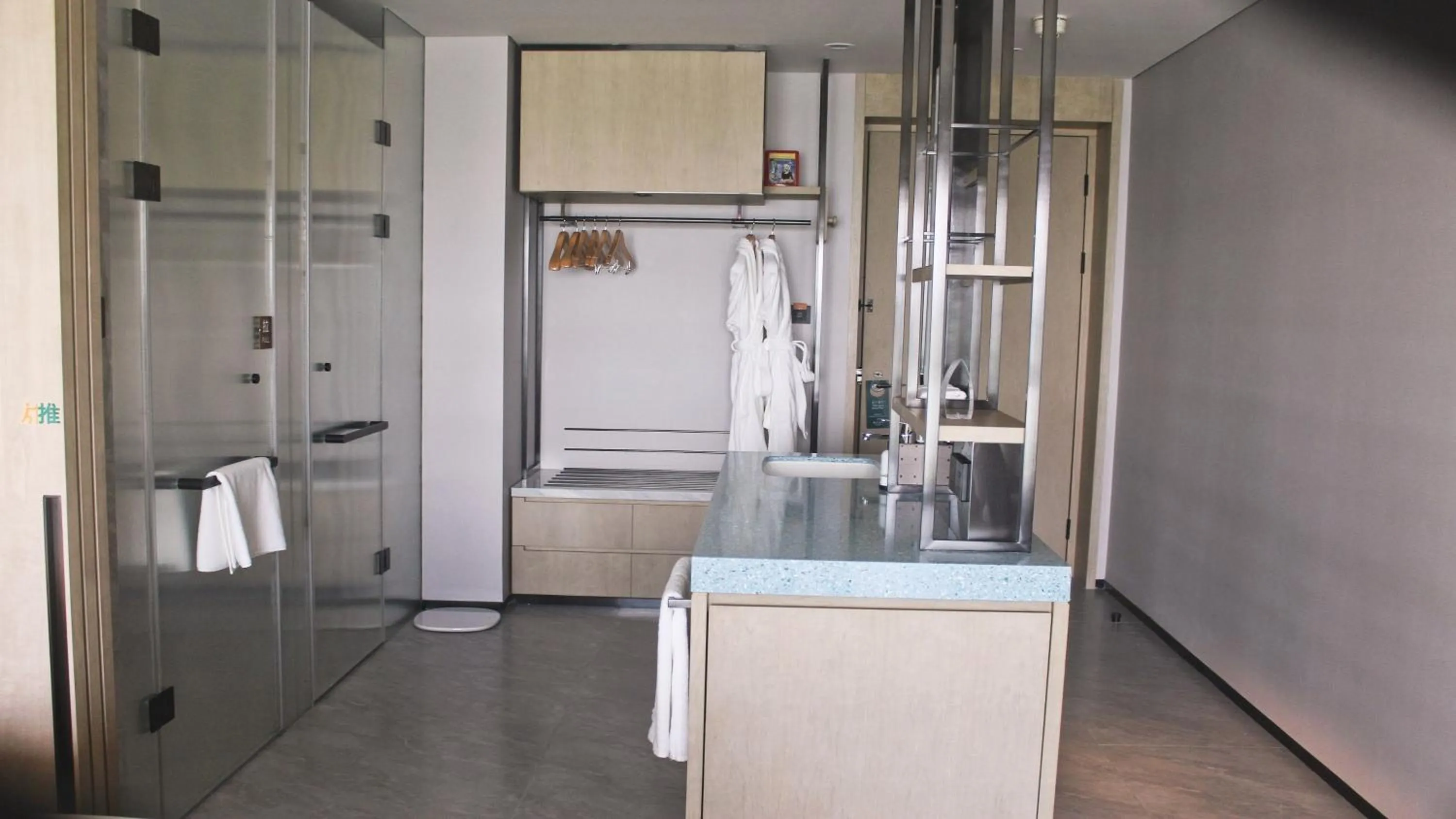 Bedroom in EVEN Hotel Yinchuan Yuehai by IHG