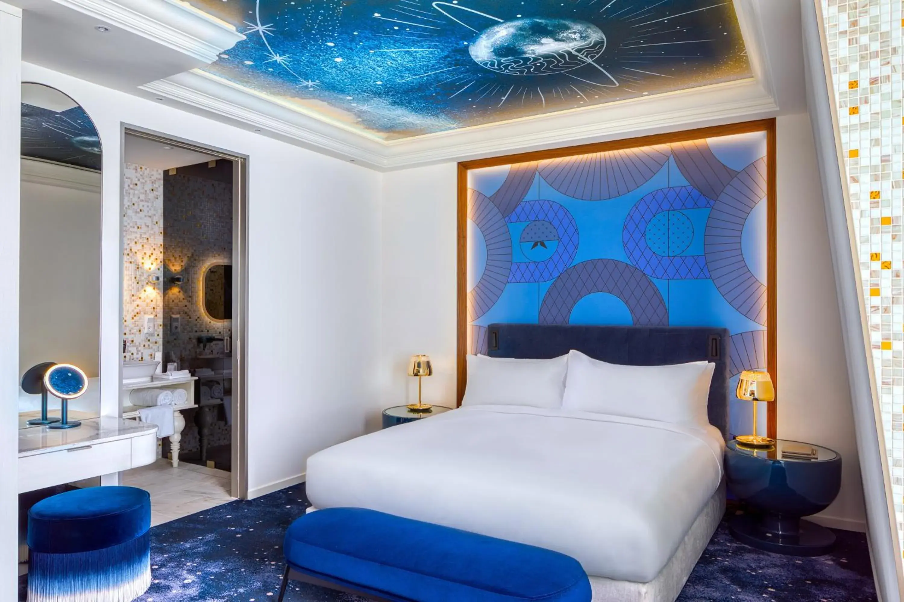 Bed in Kimpton BEM Budapest by IHG Bed in Kimpton BEM Budapest by IHG