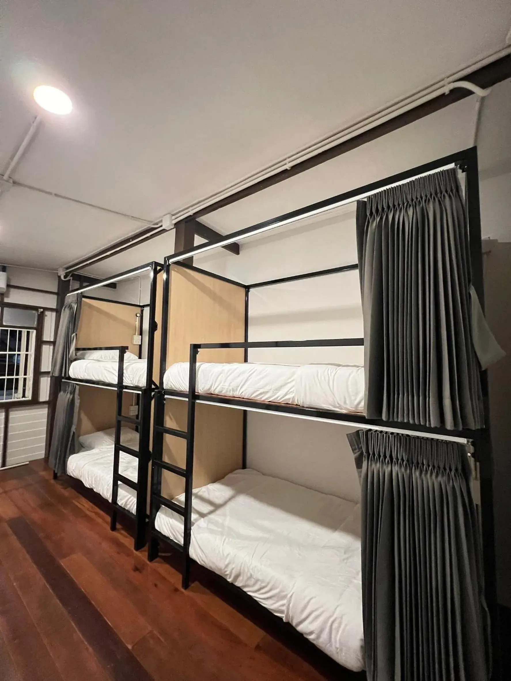 Bunk Bed in Female Dormitory Room in House Ju Bunk Bed in Female Dormitory Room in House Ju