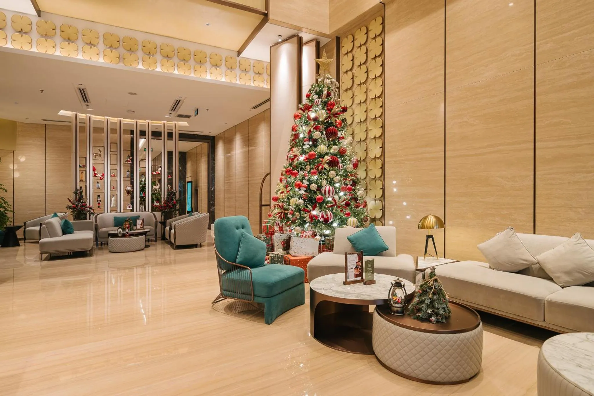 Lobby or reception in CLASSYC Hotel