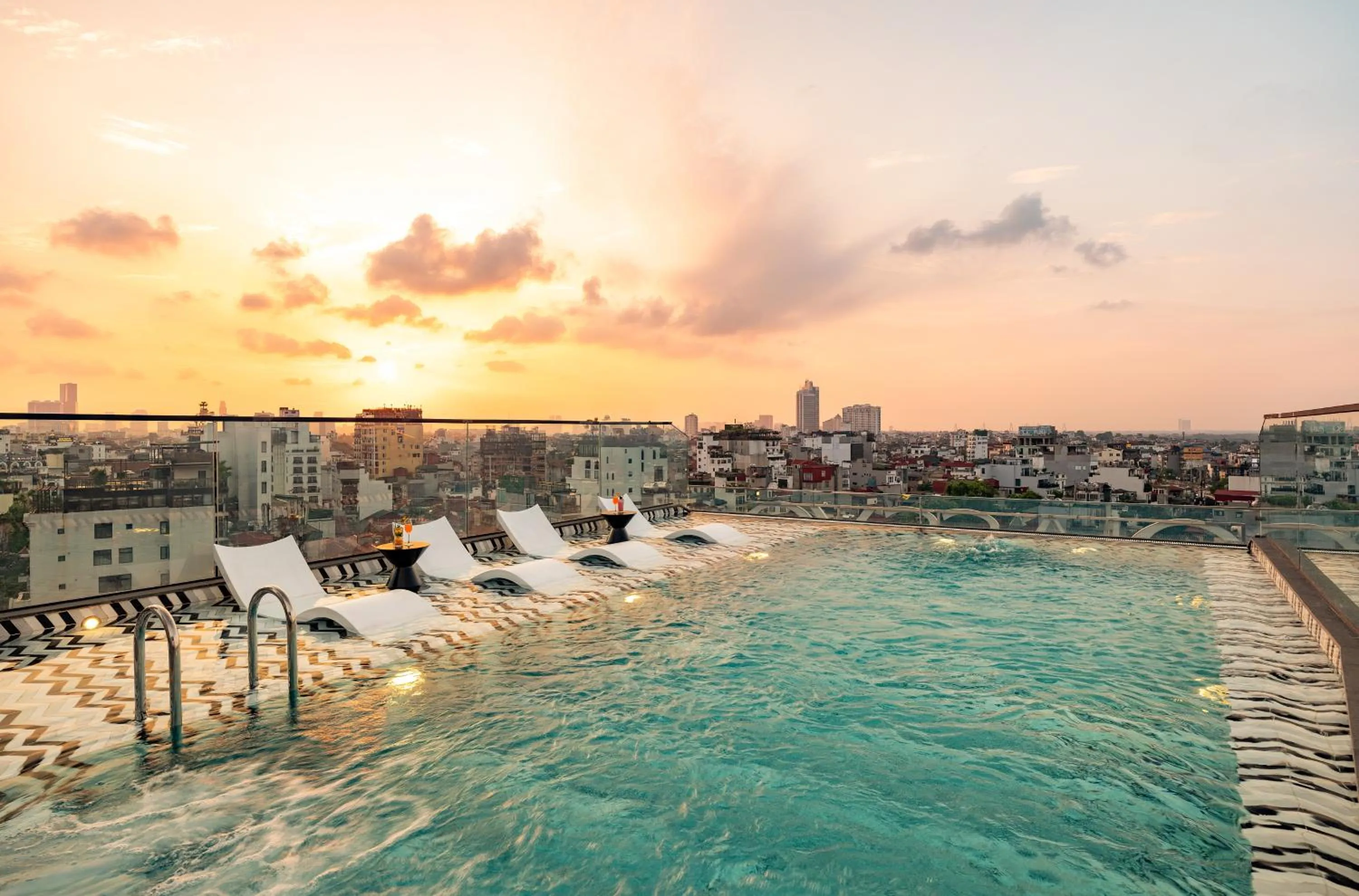 Day in CLASSYC Hotel