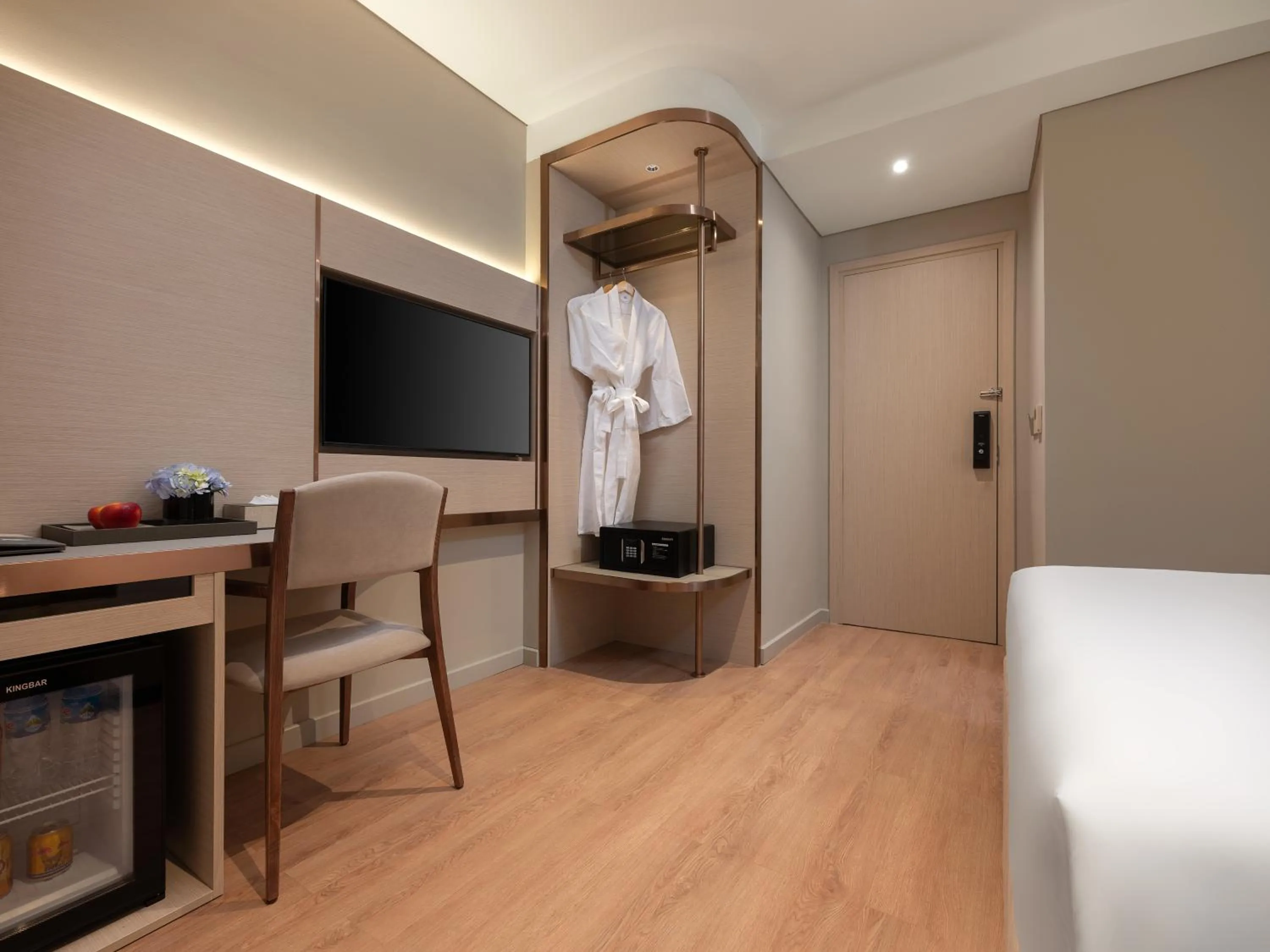 View (from property/room), Bed in CLASSYC Hotel