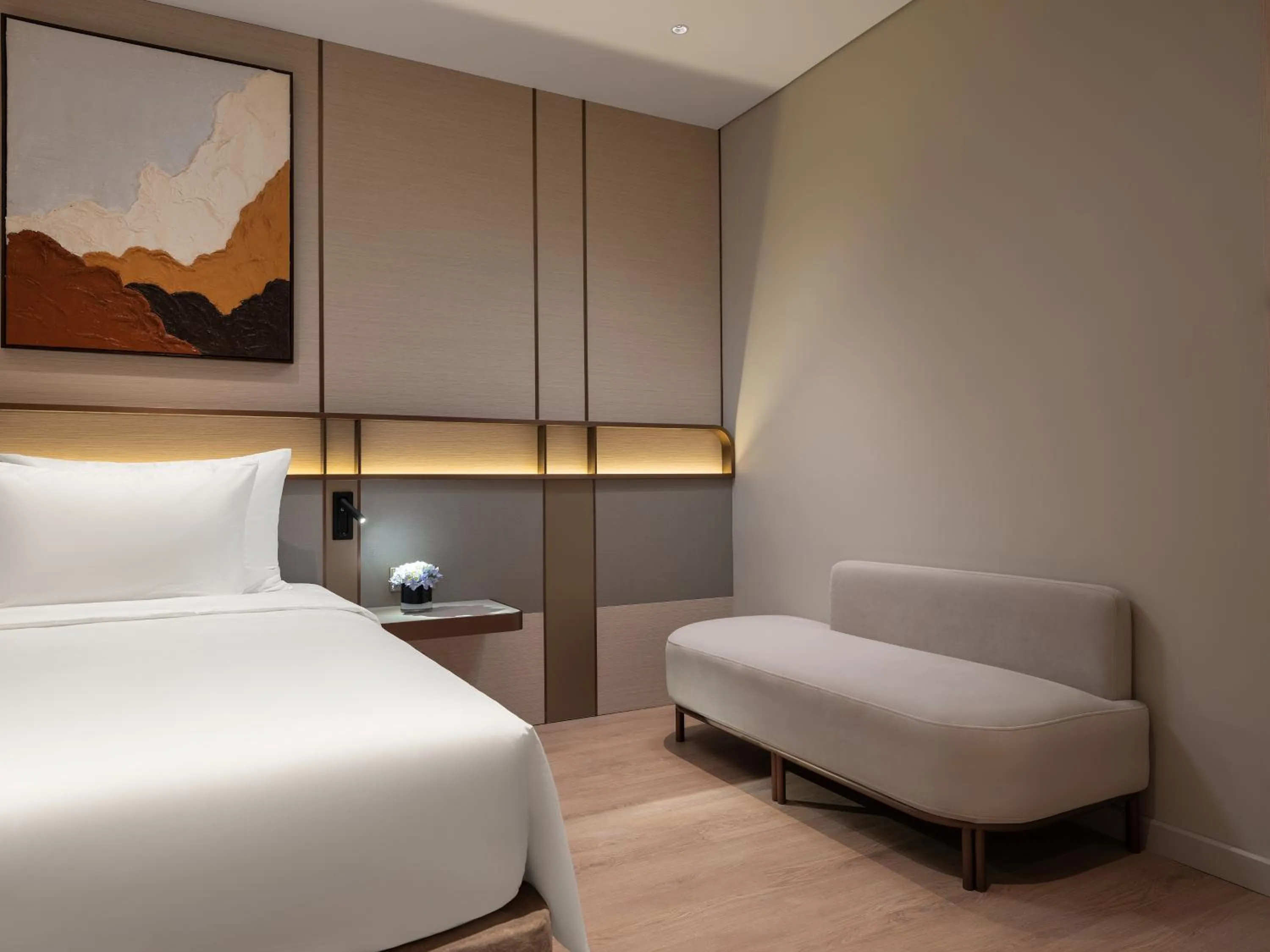 Bed in CLASSYC Hotel