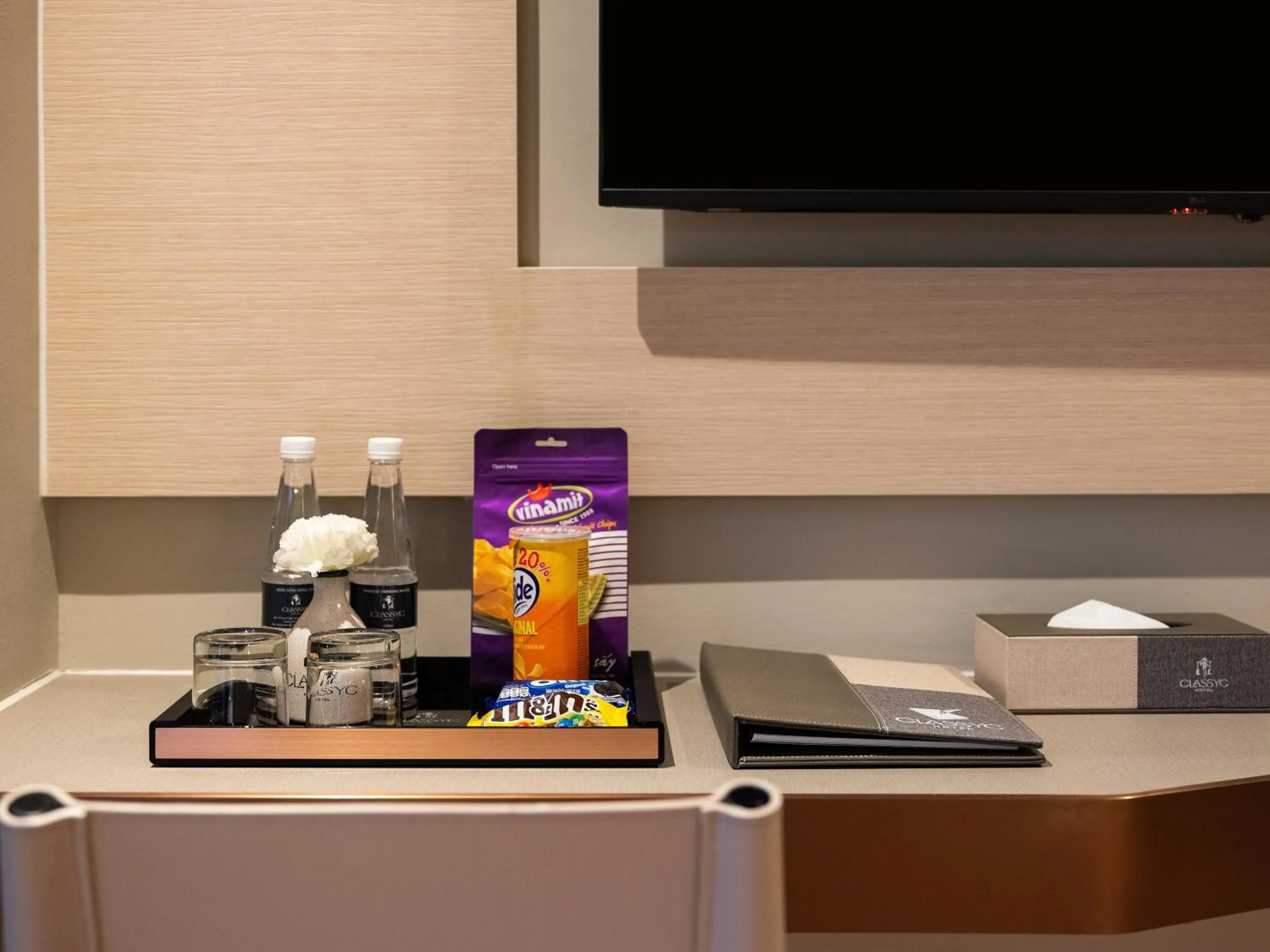 Bedroom in CLASSYC Hotel