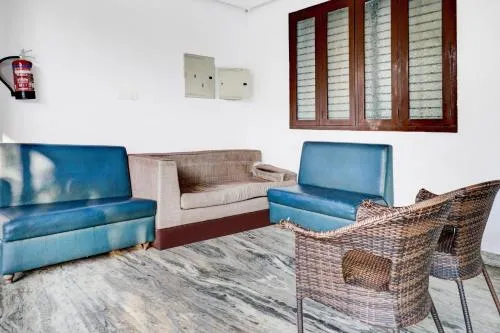 Super Hotel O Kazhakoottam Near AL SAJ Convention Centre