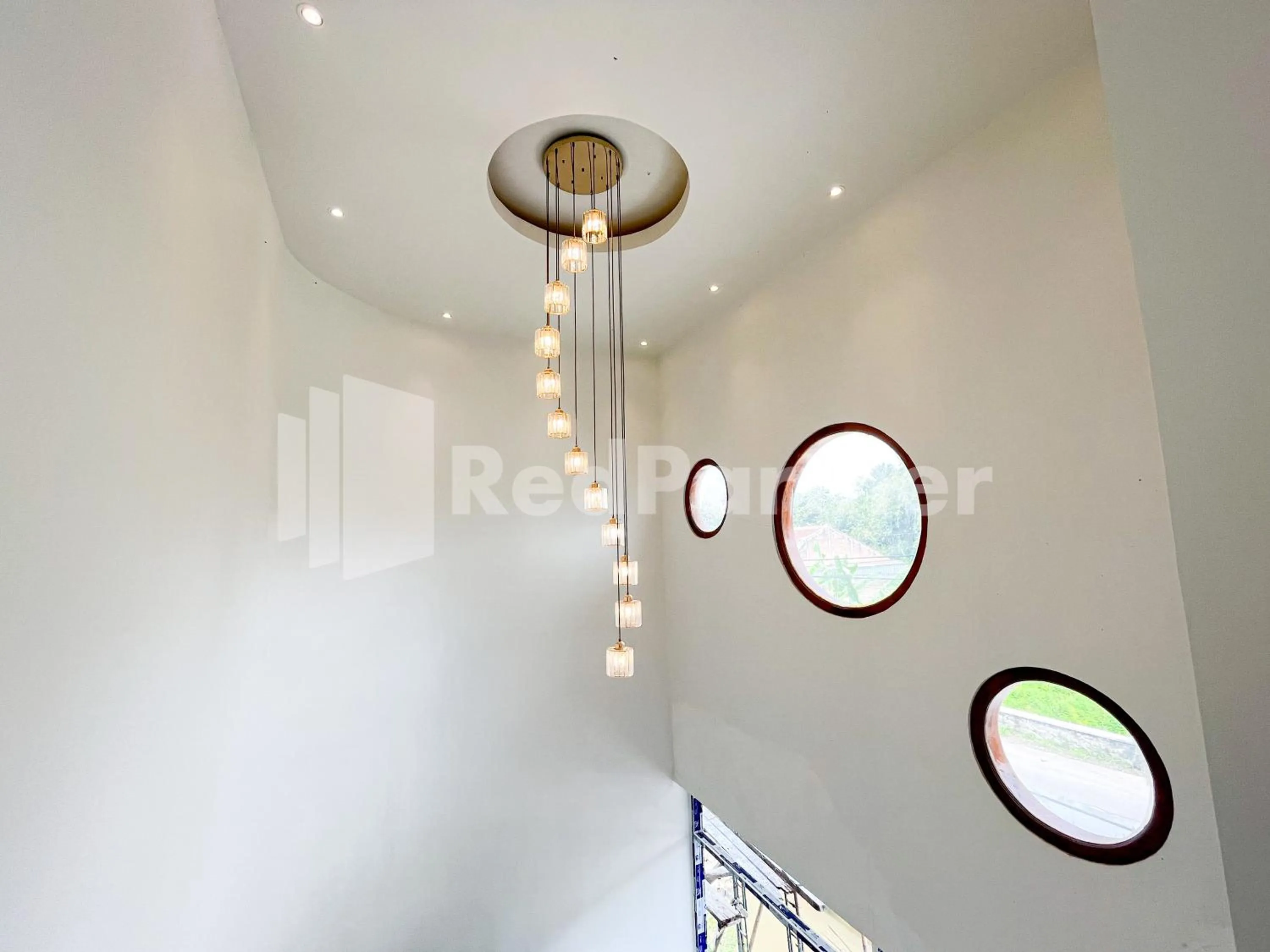 Decorative detail in JENGGO Riverside Mitra RedDoorz near Kampung Inggris Pare