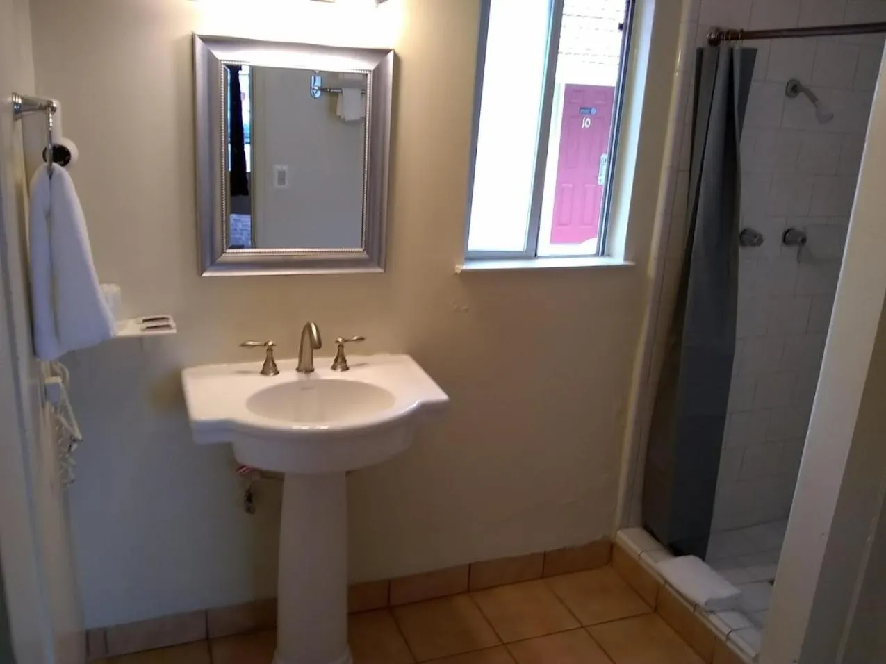 Bathroom in Jerry's Motel