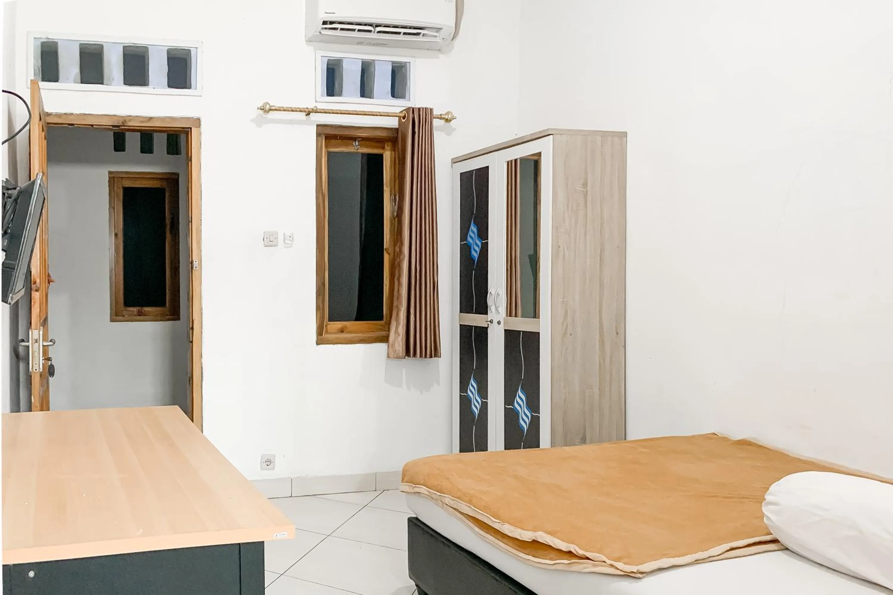 Bedroom in Penginapan Losmen Ayu Pamanukan RedPartner