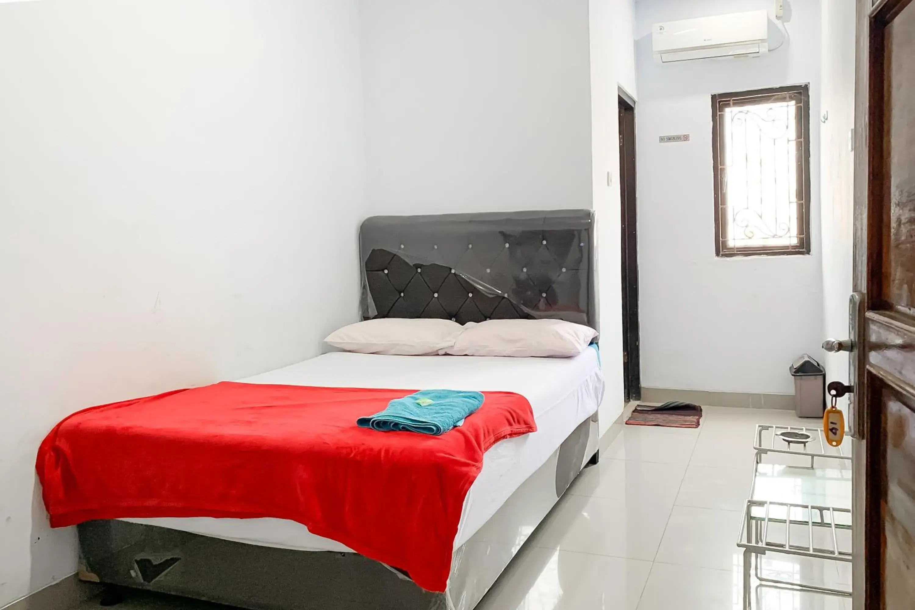 Penginapan Losmen Ayu Pamanukan RedPartner Penginapan Losmen Ayu Pamanukan RedPartner