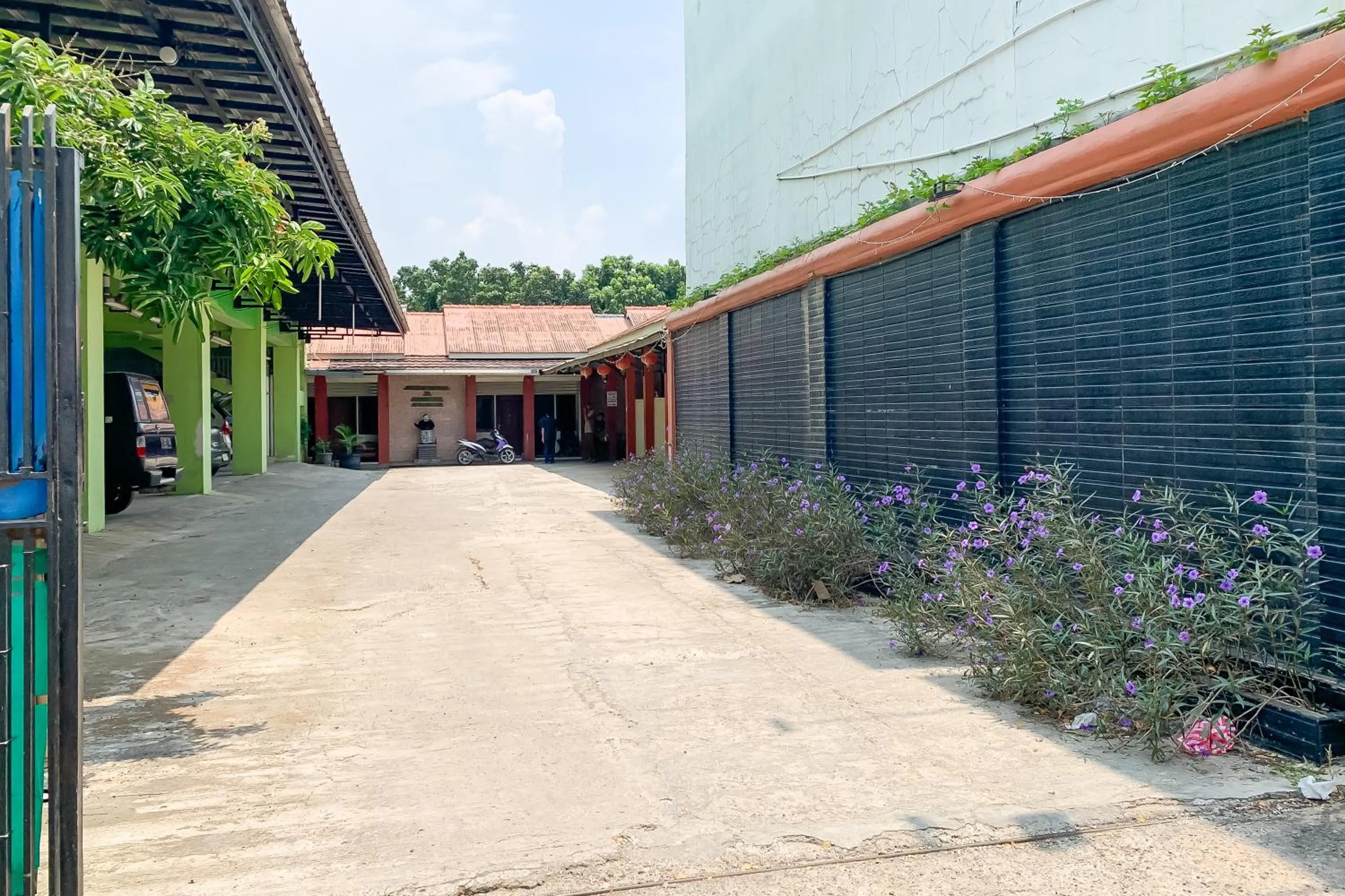 Property building in Penginapan Losmen Ayu Pamanukan RedPartner