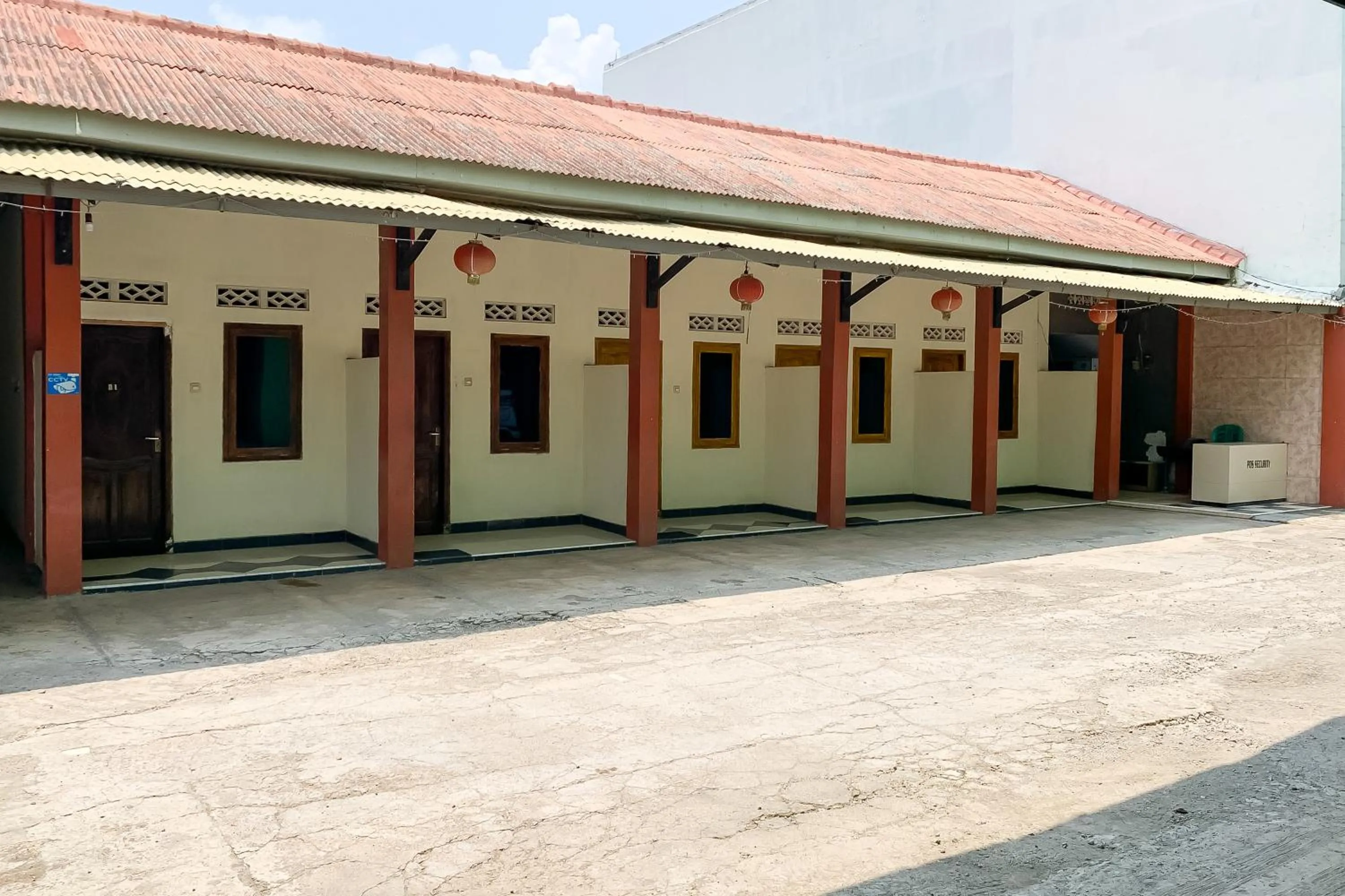 Property building in Penginapan Losmen Ayu Pamanukan RedPartner
