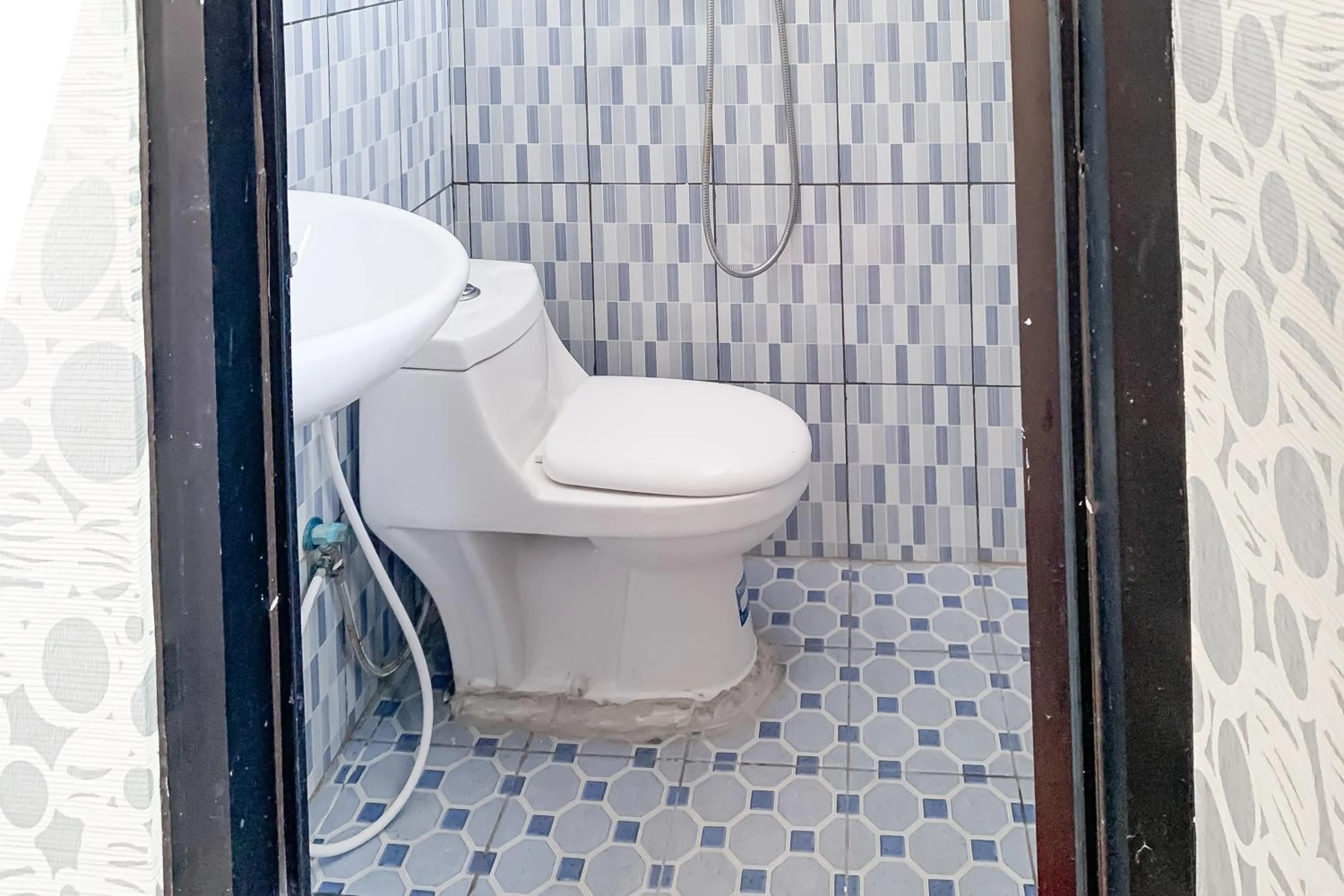 Bathroom in Penginapan Losmen Ayu Pamanukan RedPartner