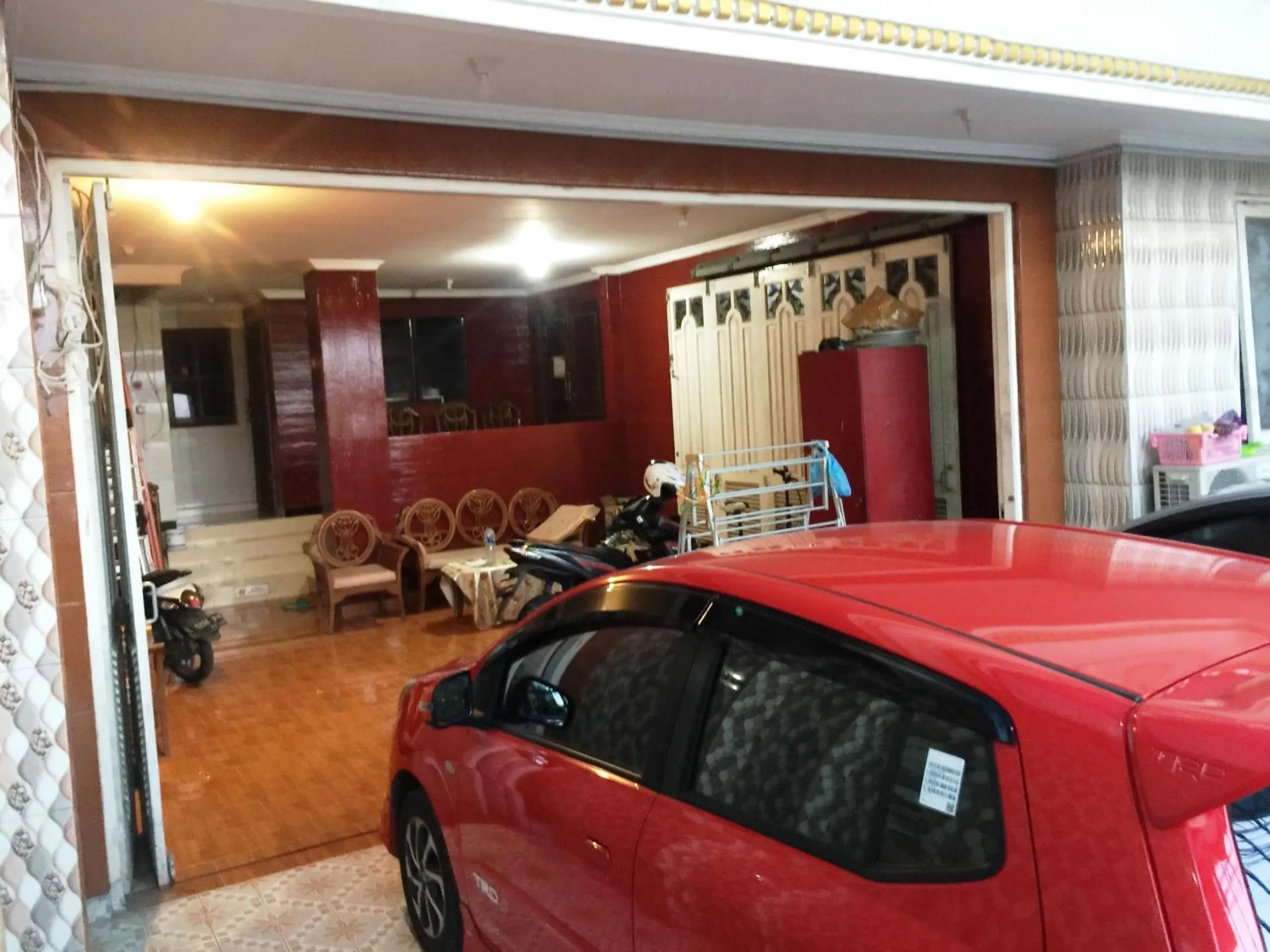 Lobby or reception in Hotel O Guest House Bu Iin Syariah