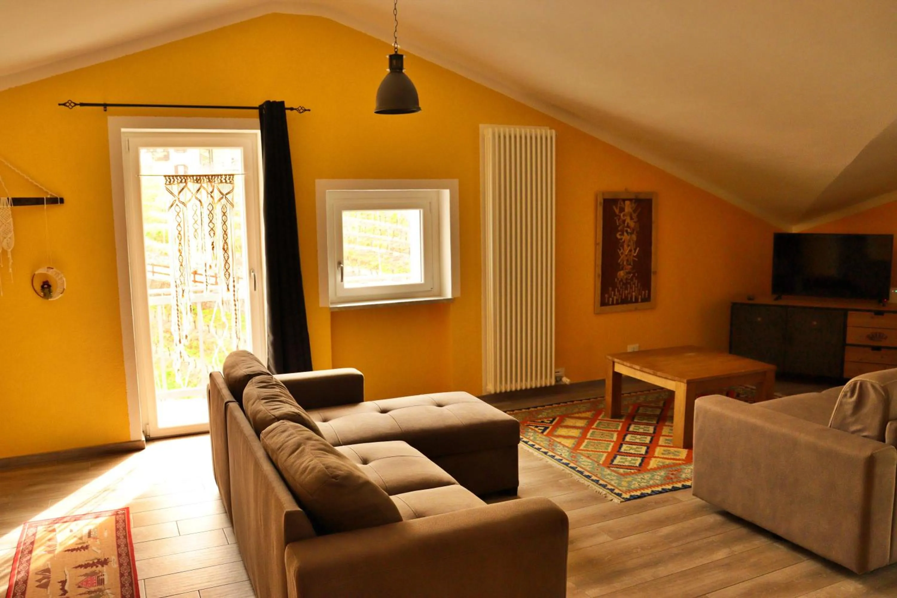 Communal lounge/ TV room in Lo barbaboc