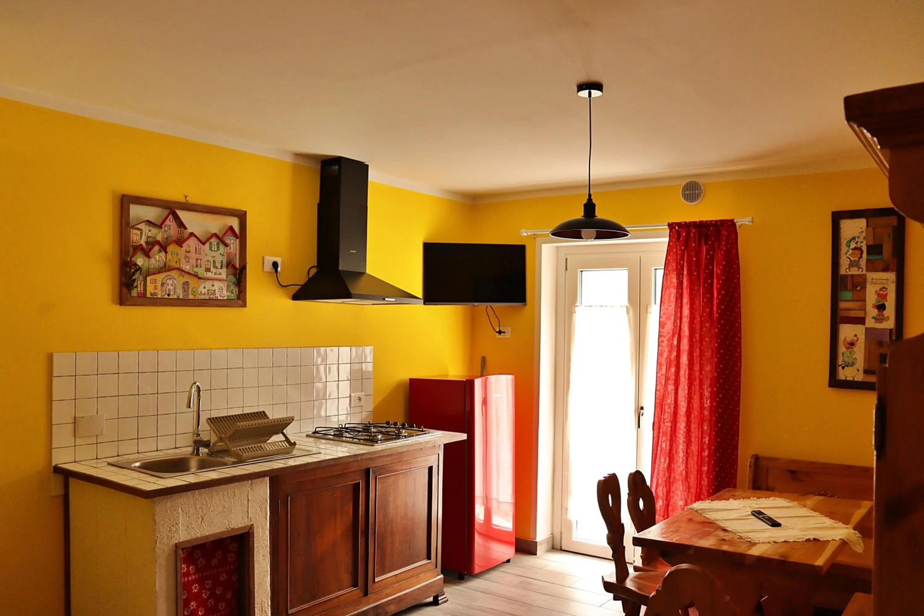 TV and multimedia in Lo barbaboc