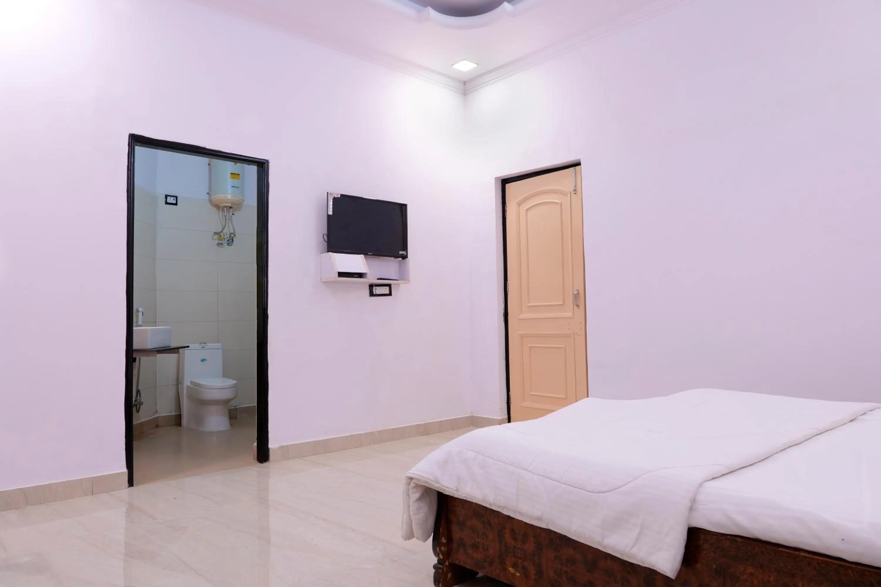 Bed in Embassy Suites