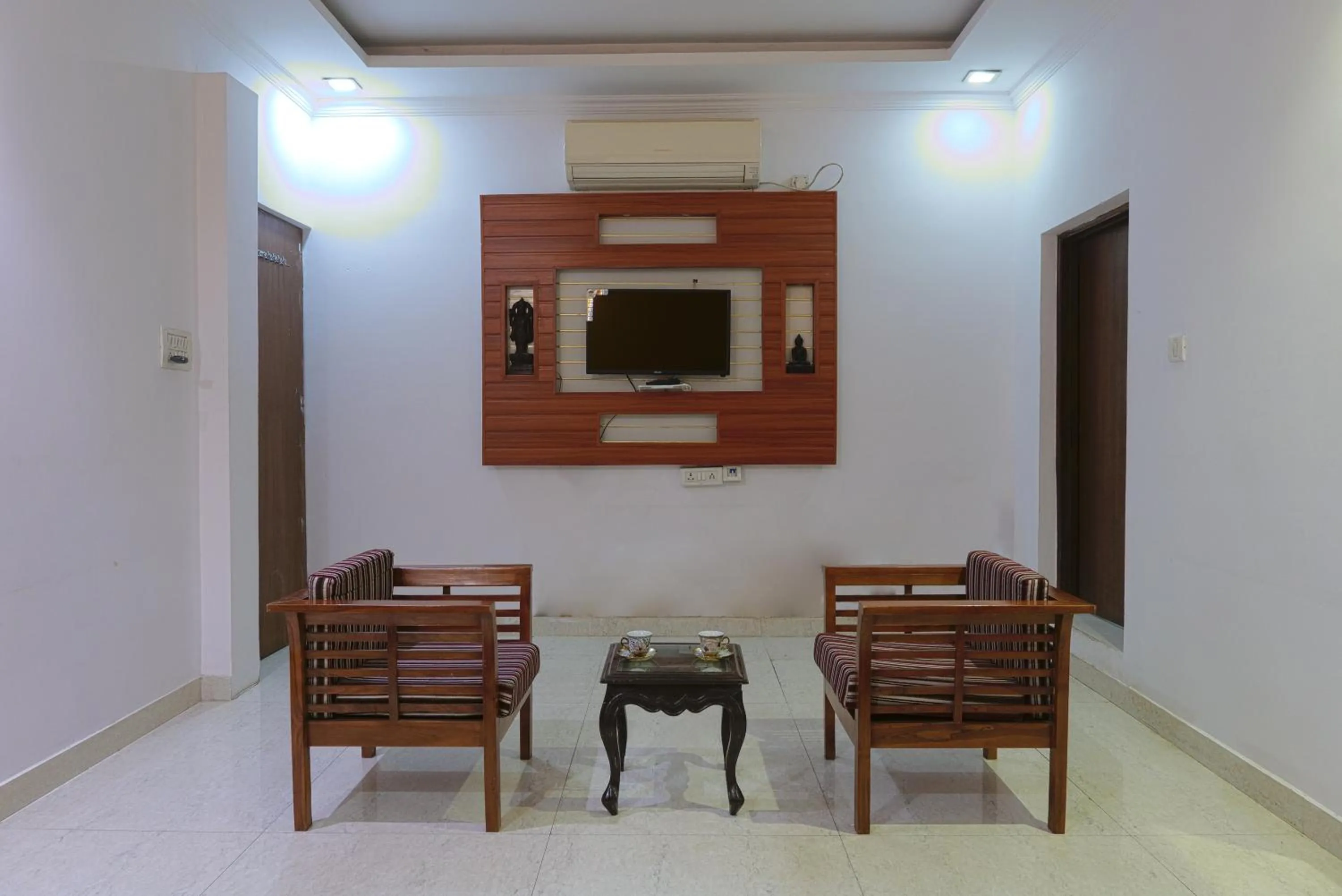 TV and multimedia in Embassy Suites