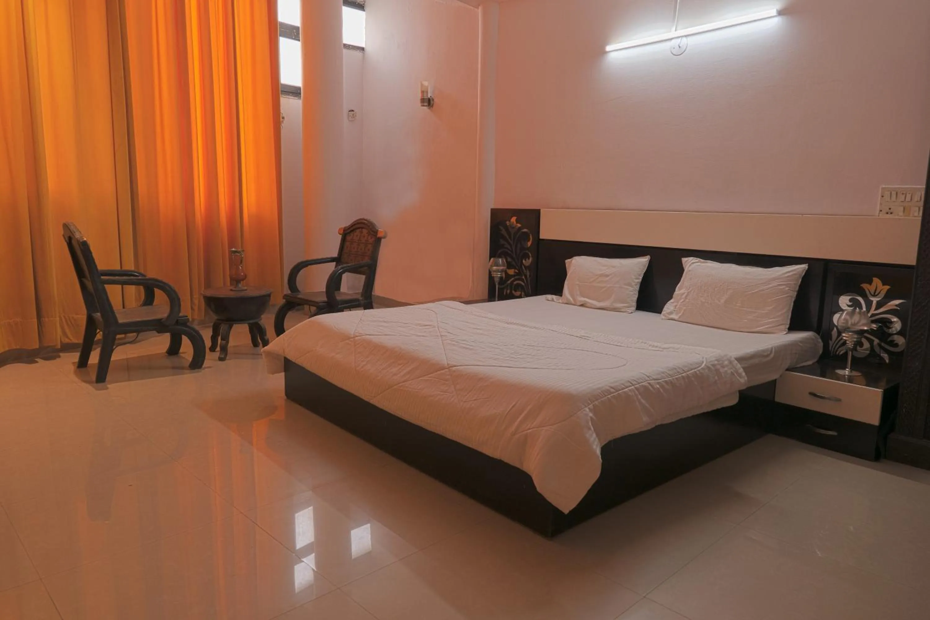 Bed in Embassy Suites